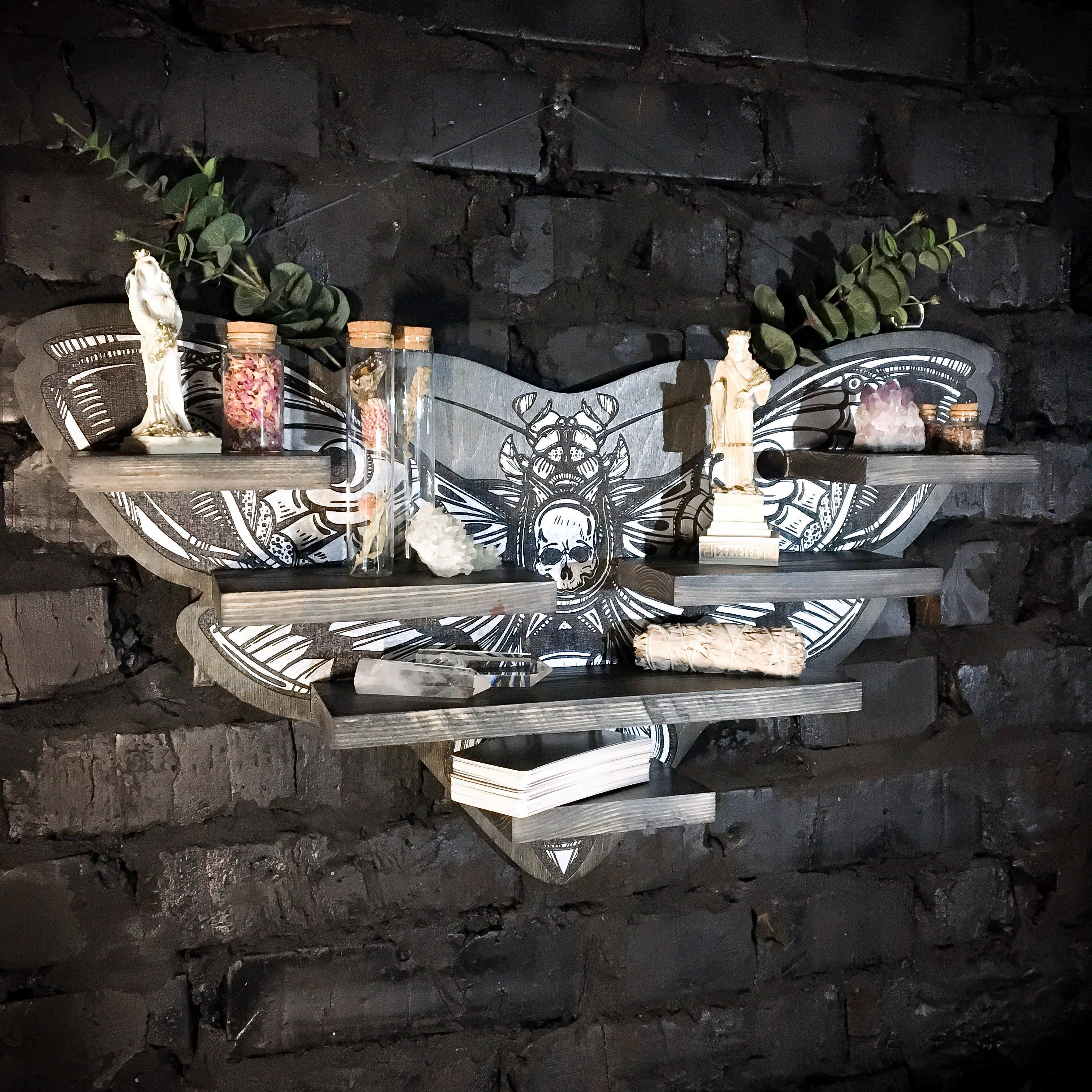 Shelf - SILVER DEATH'S HEAD MOTH - SS