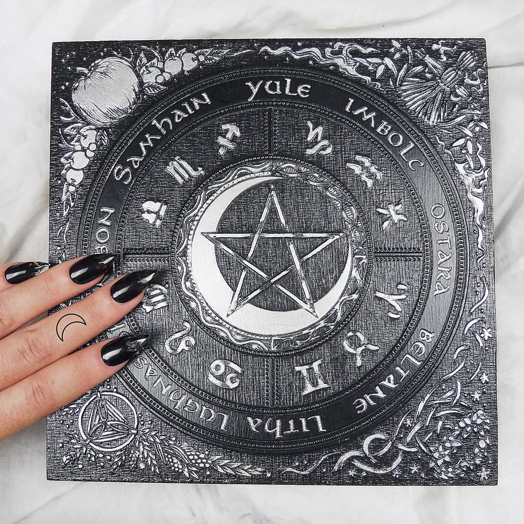 Box - Wheel of the Year PentaMoon - Black and Silver