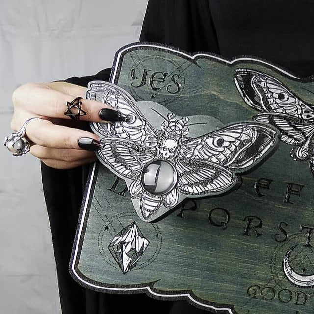 Planchette - Silver Death's head moth