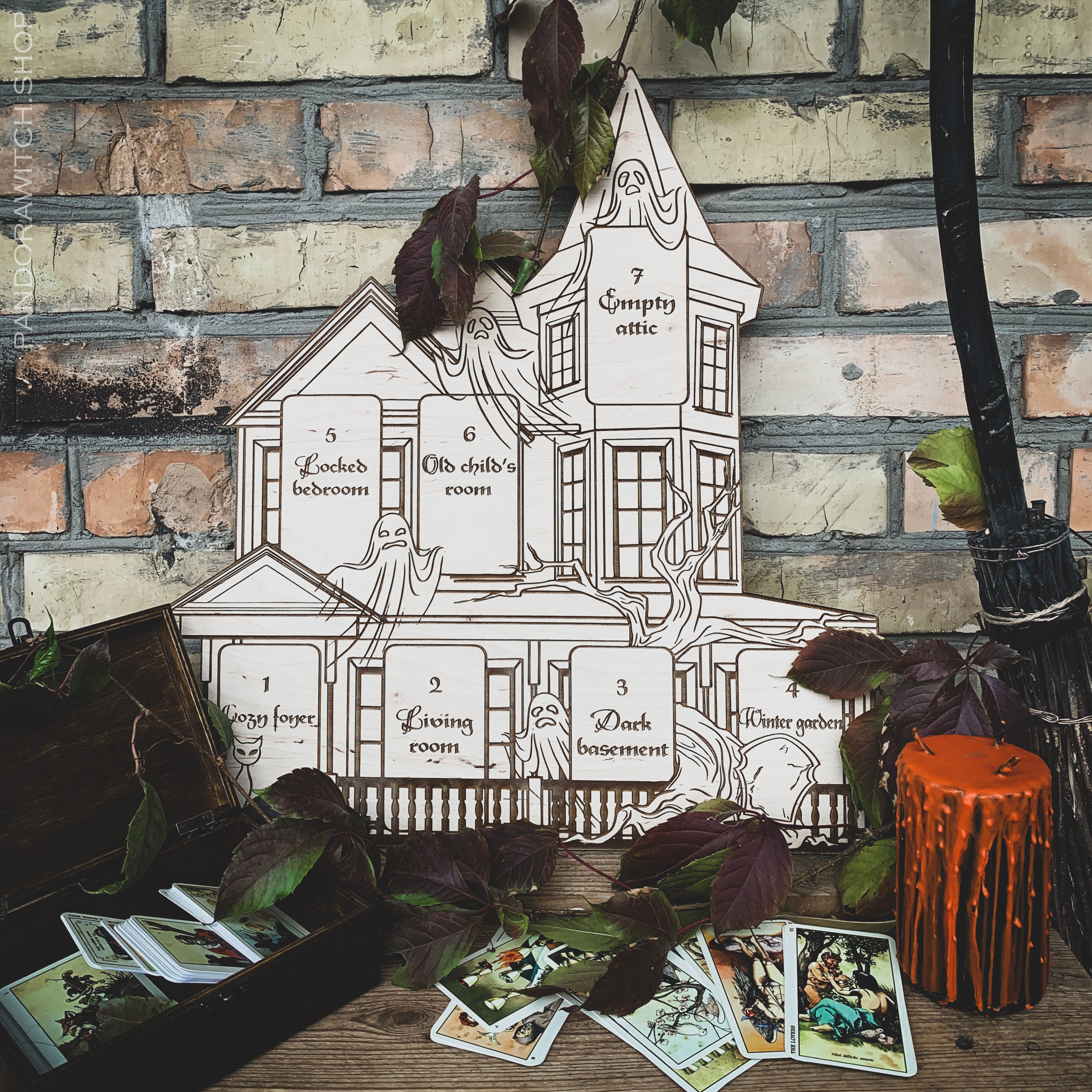 Haunted House - Tarot Spread Board - Natural