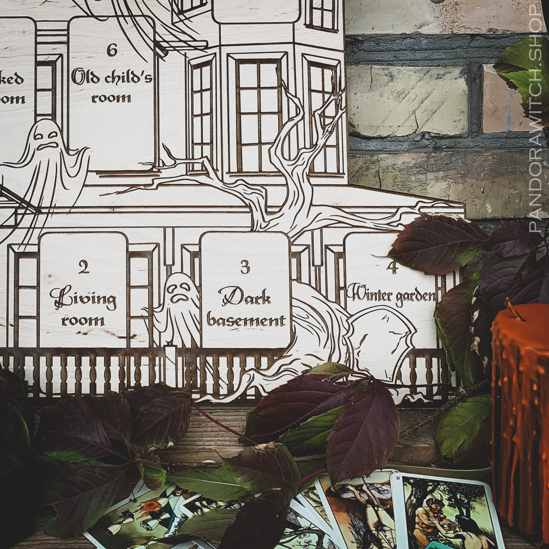 Haunted House - Tarot Spread Board - Natural