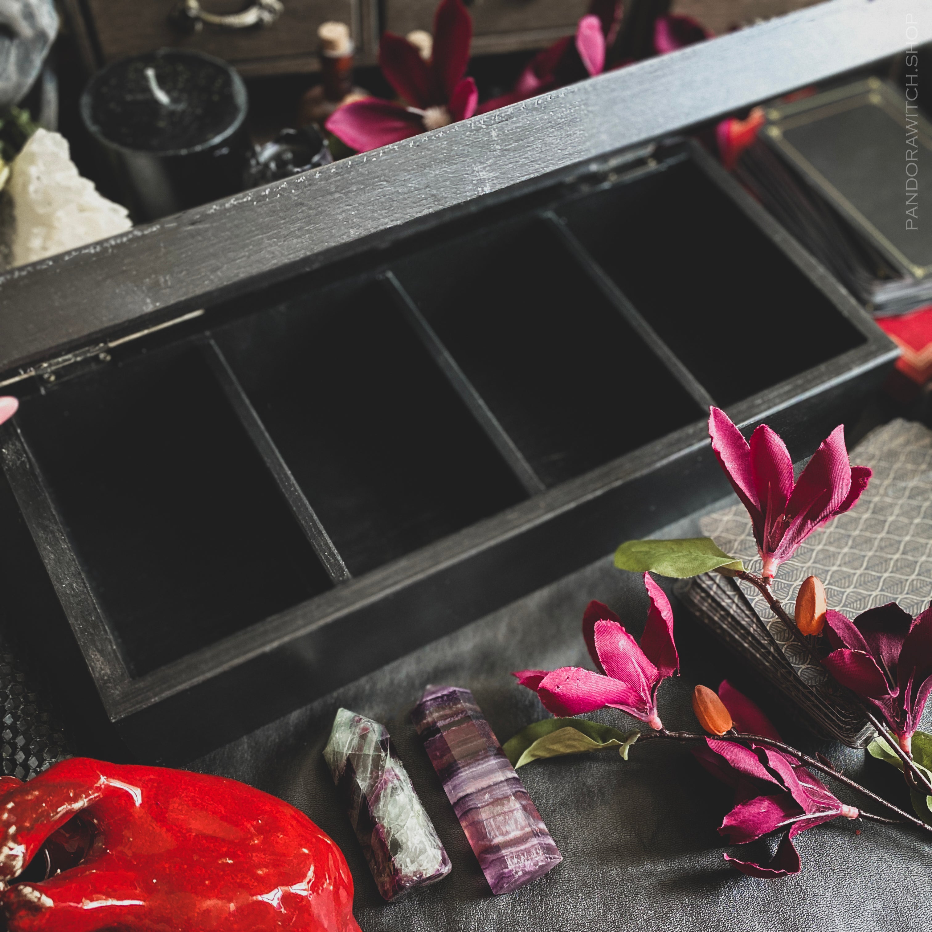 Bloody Moons - For 4 Tarot decks