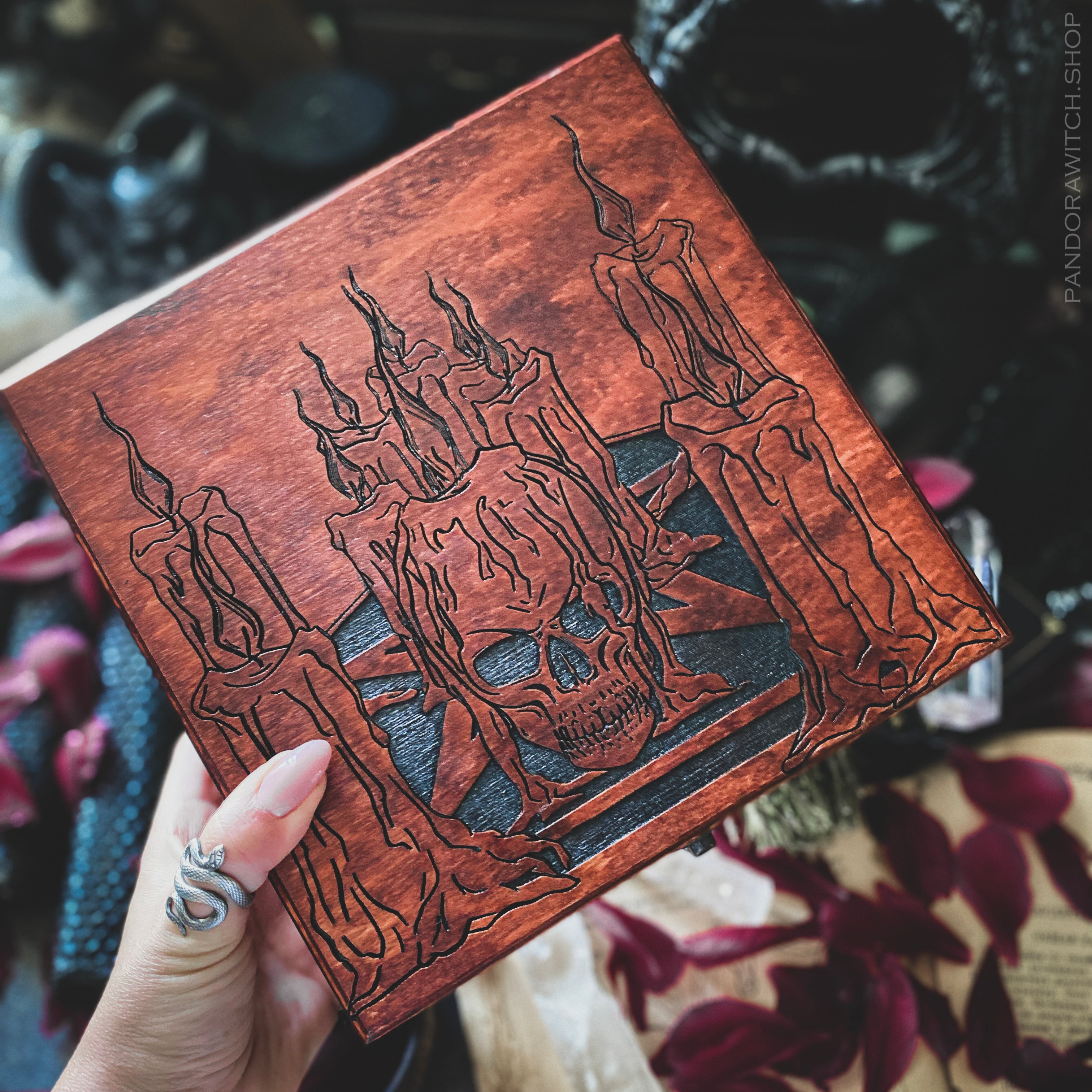 Box with sections - Ritual