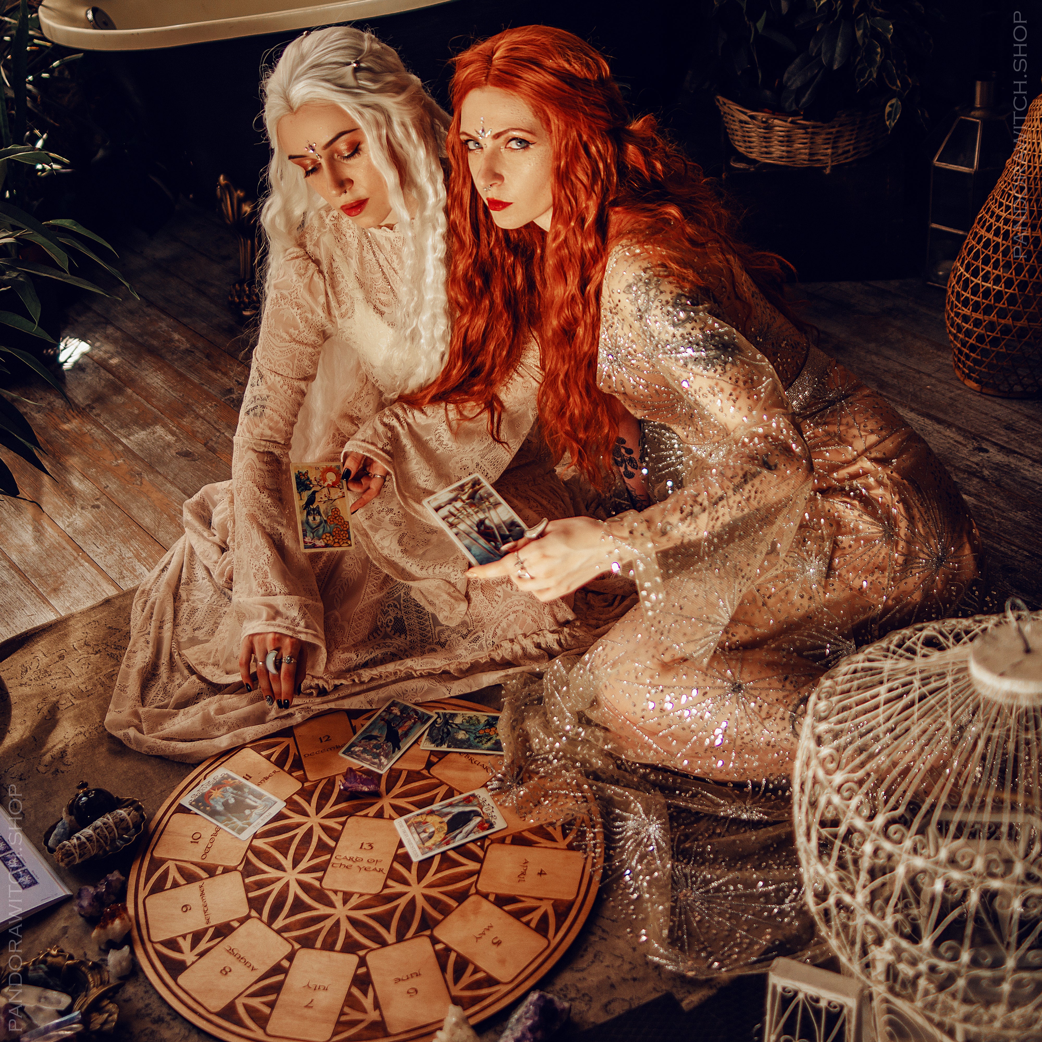 Tarot Spread Board Wheel of the Year - Natural