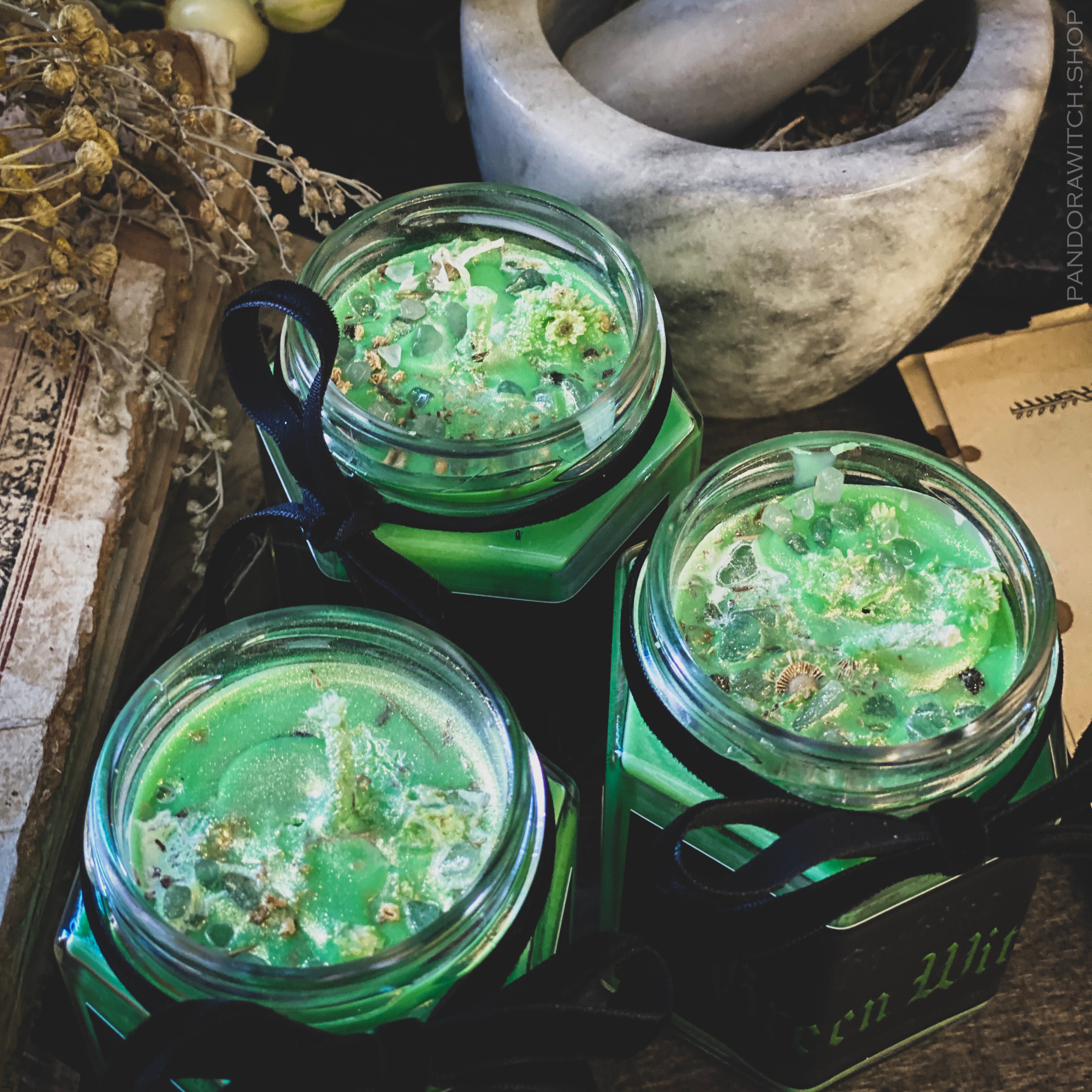 Gothika Green Witch - Scented Soy Candle