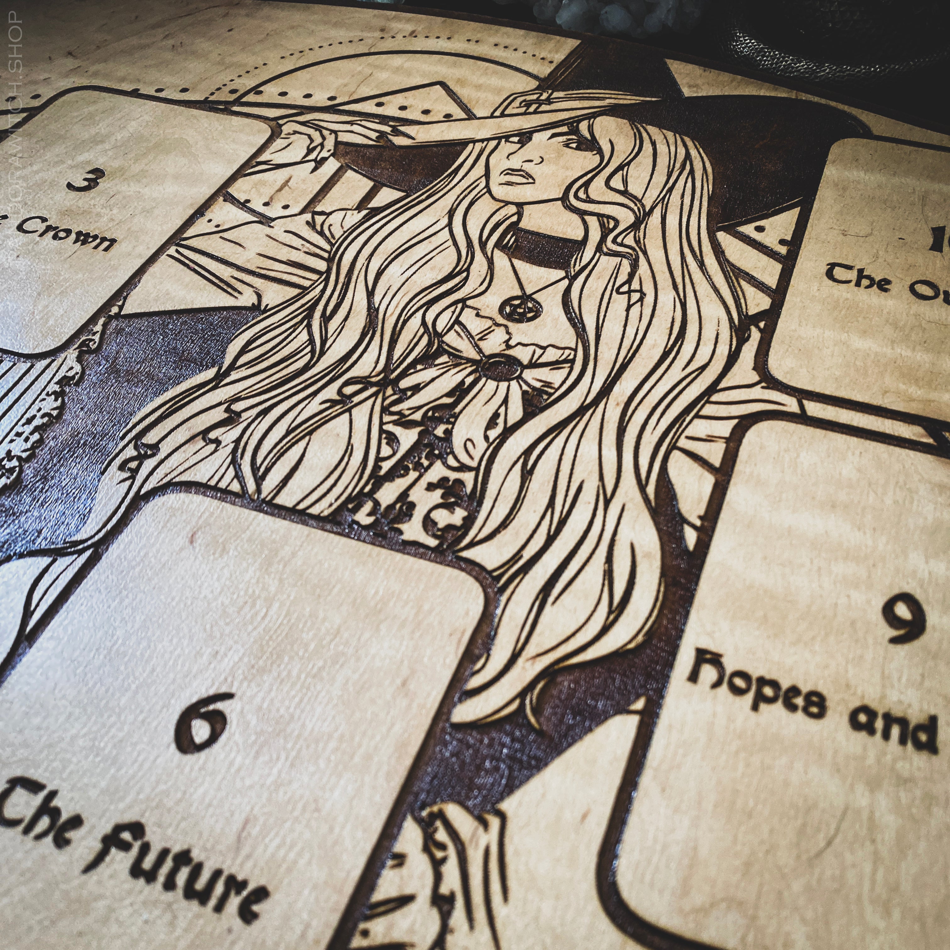 Tarot Spread Board Celtic Cross - The Witch