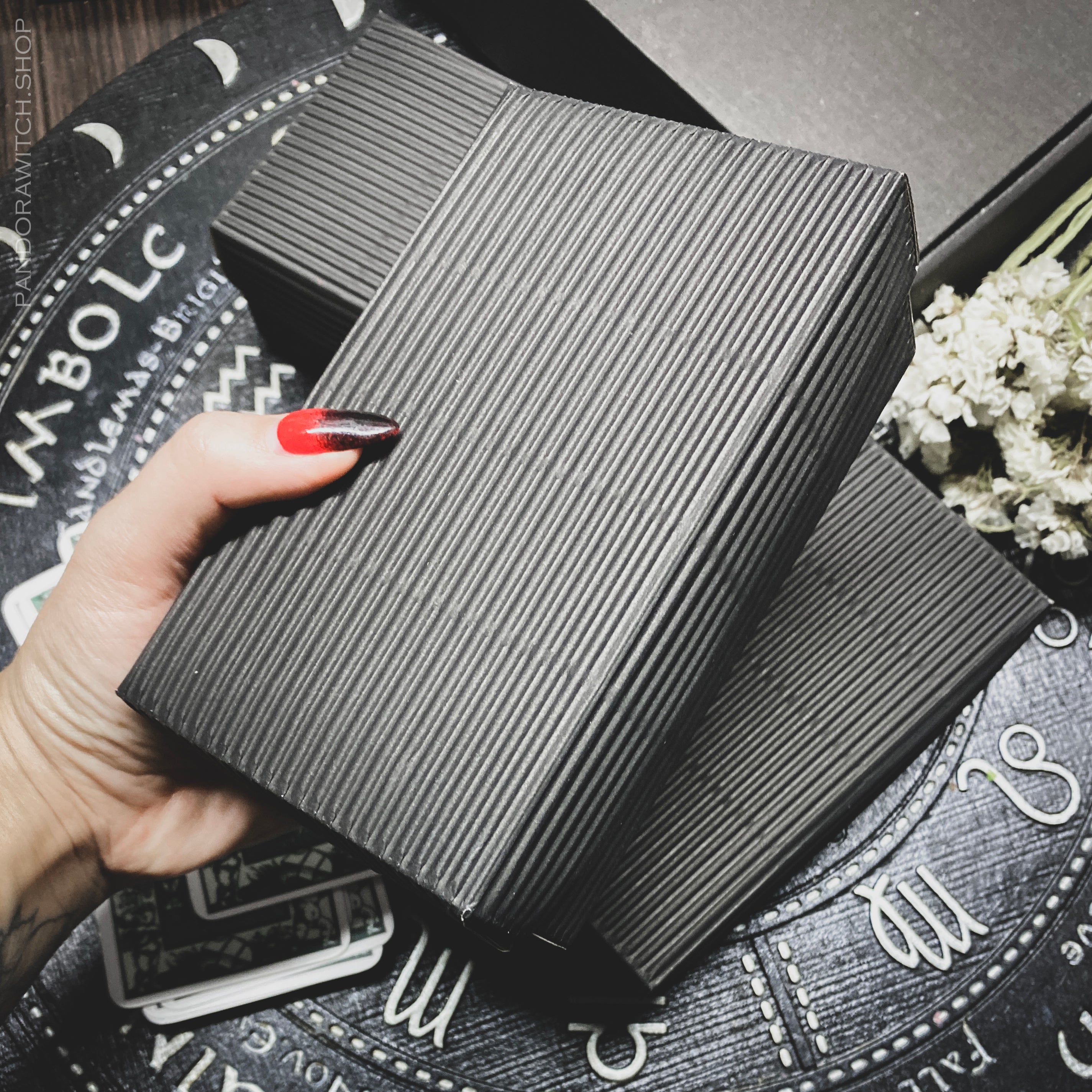 Black beeswax candles - Set 25