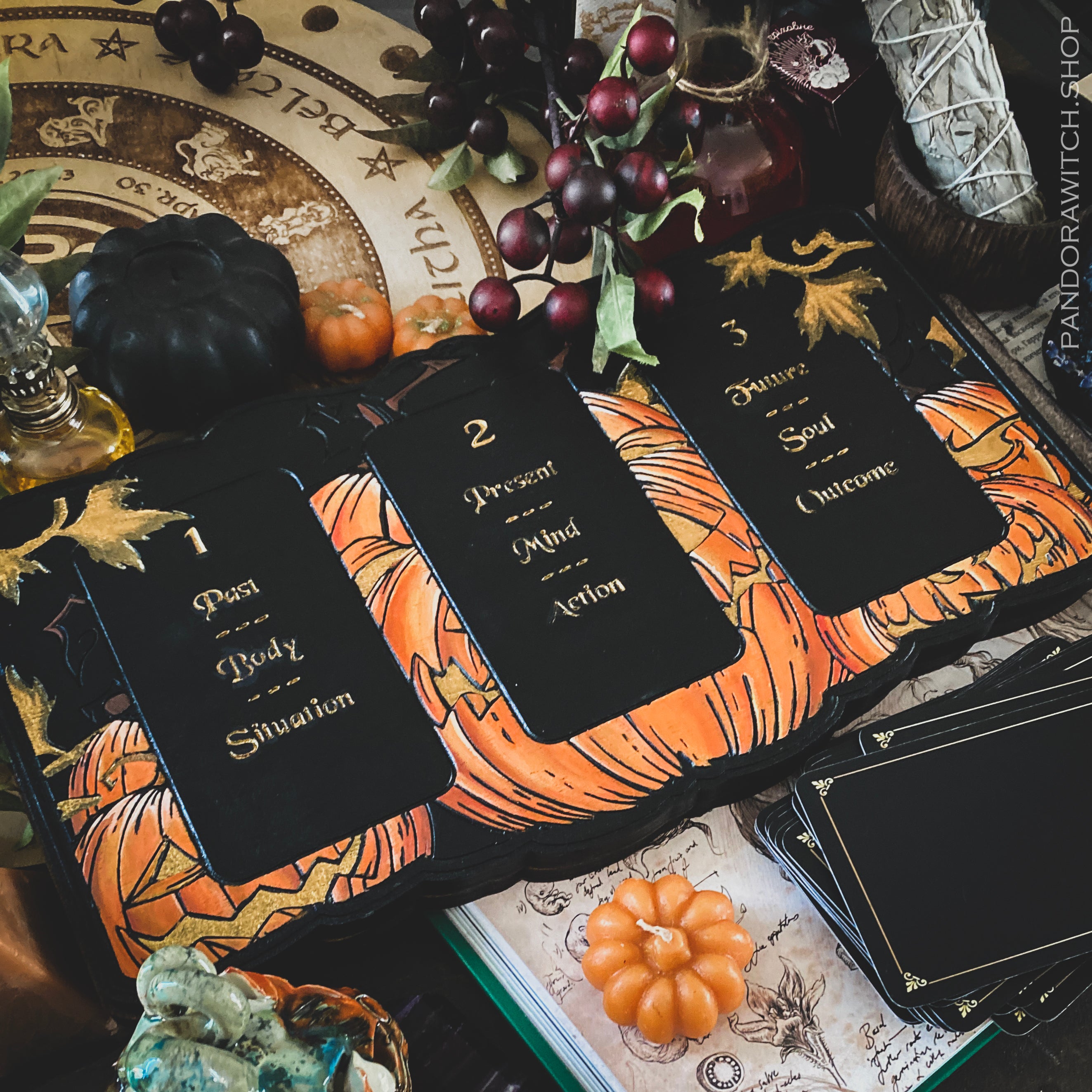 Tarot Board Three Card Spread - Pumpkin Mood