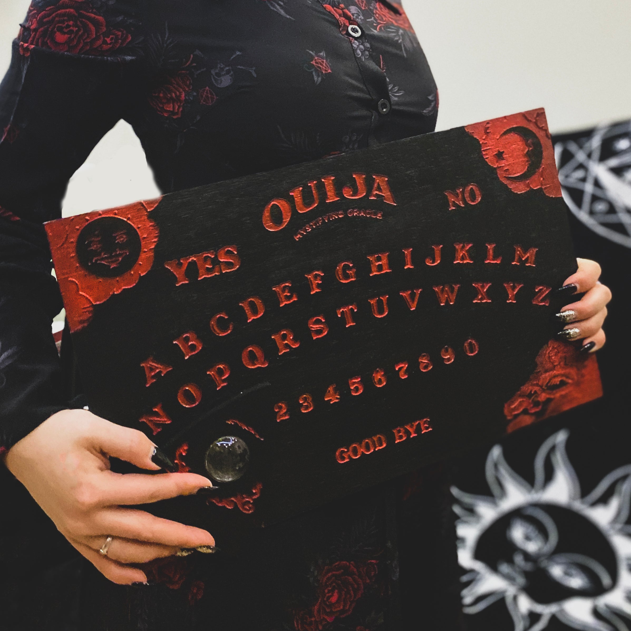 Classic Ouija Board - Black and Red