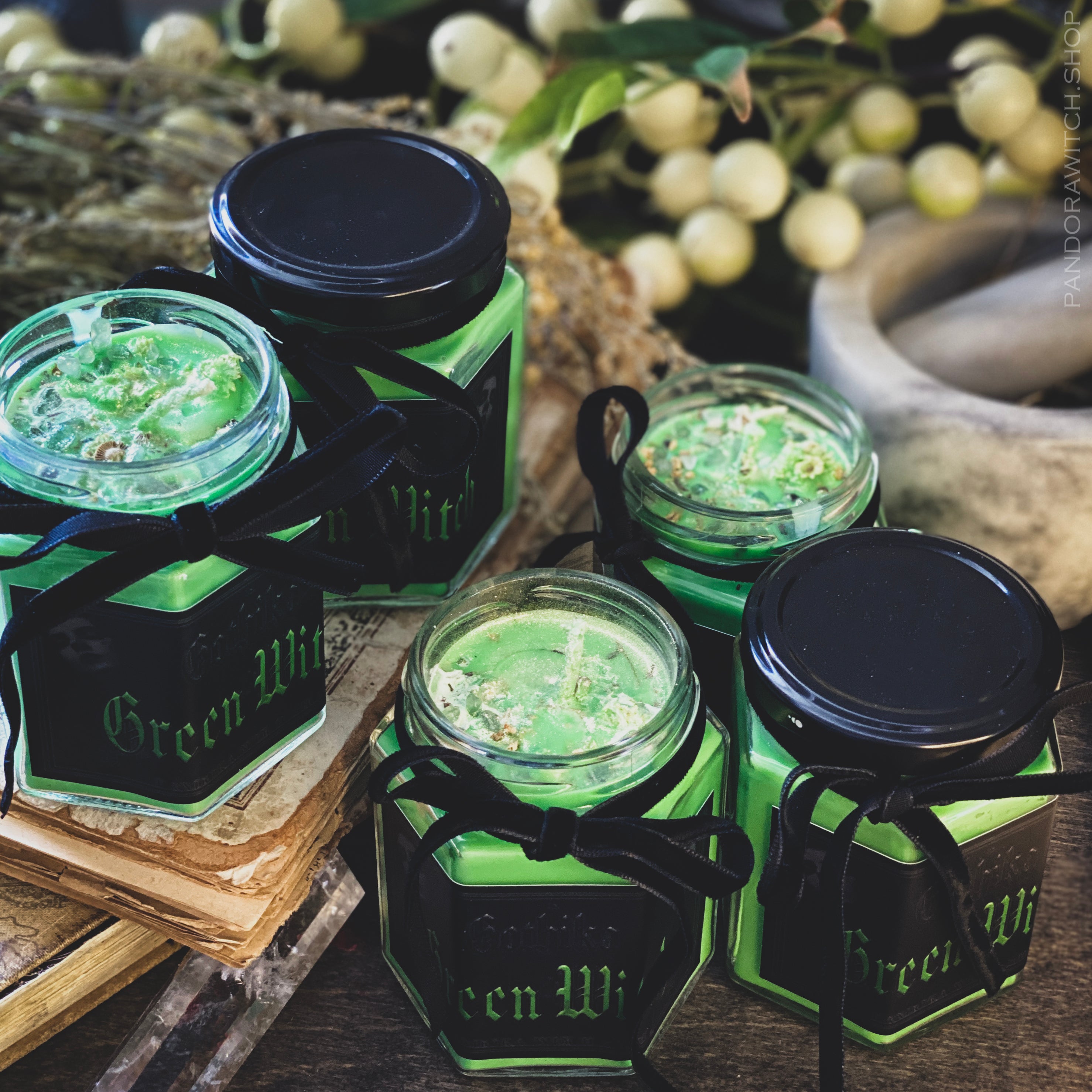 Gothika Green Witch - Scented Soy Candle