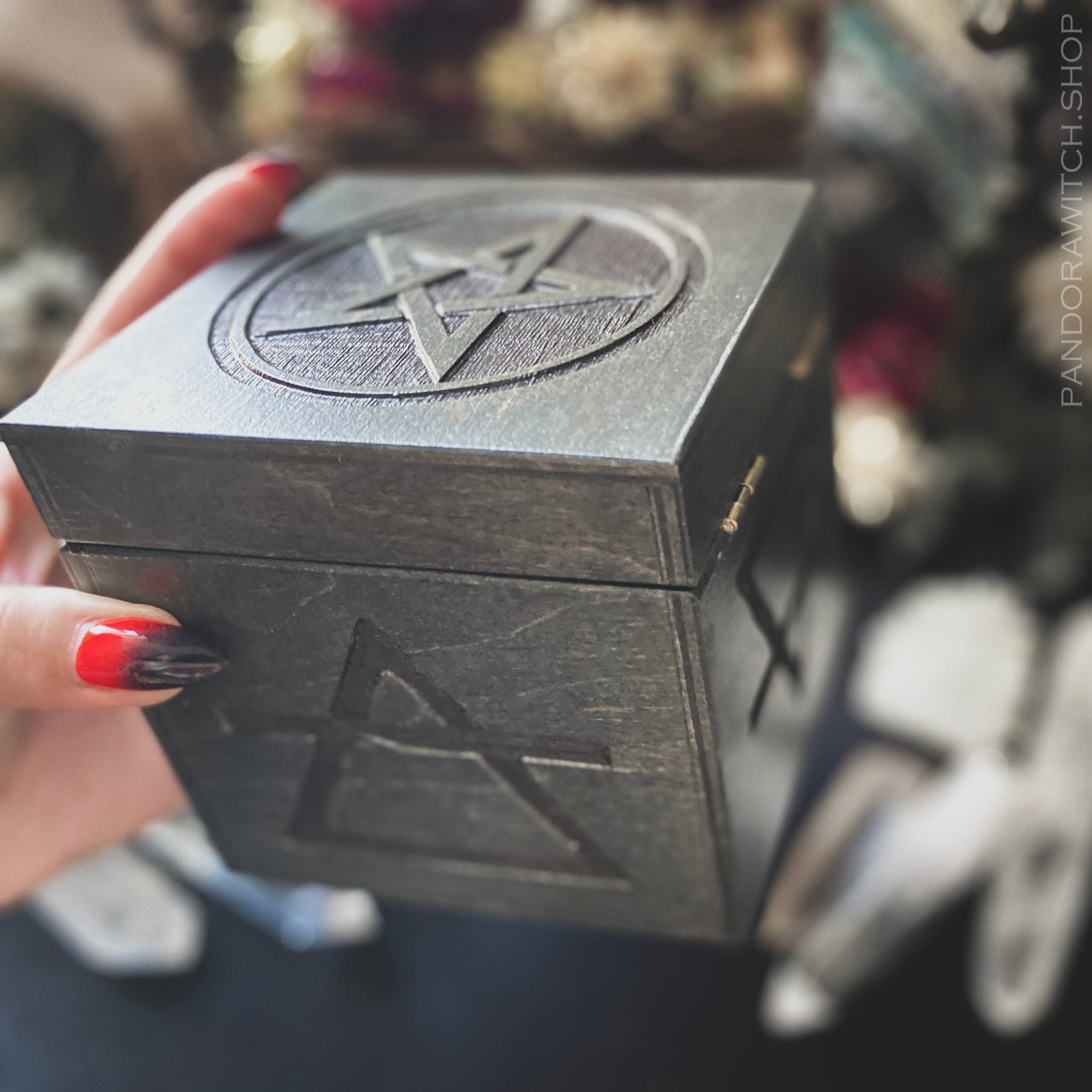 Box - Gray Malum
