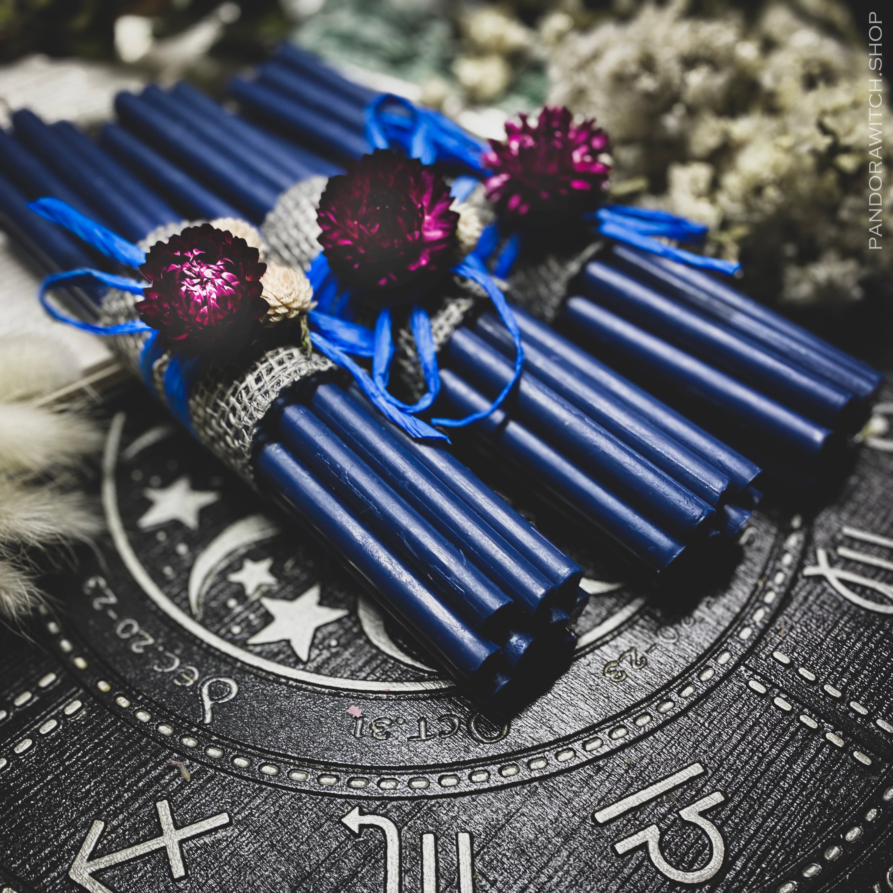 Blue beeswax candles - Flower Set