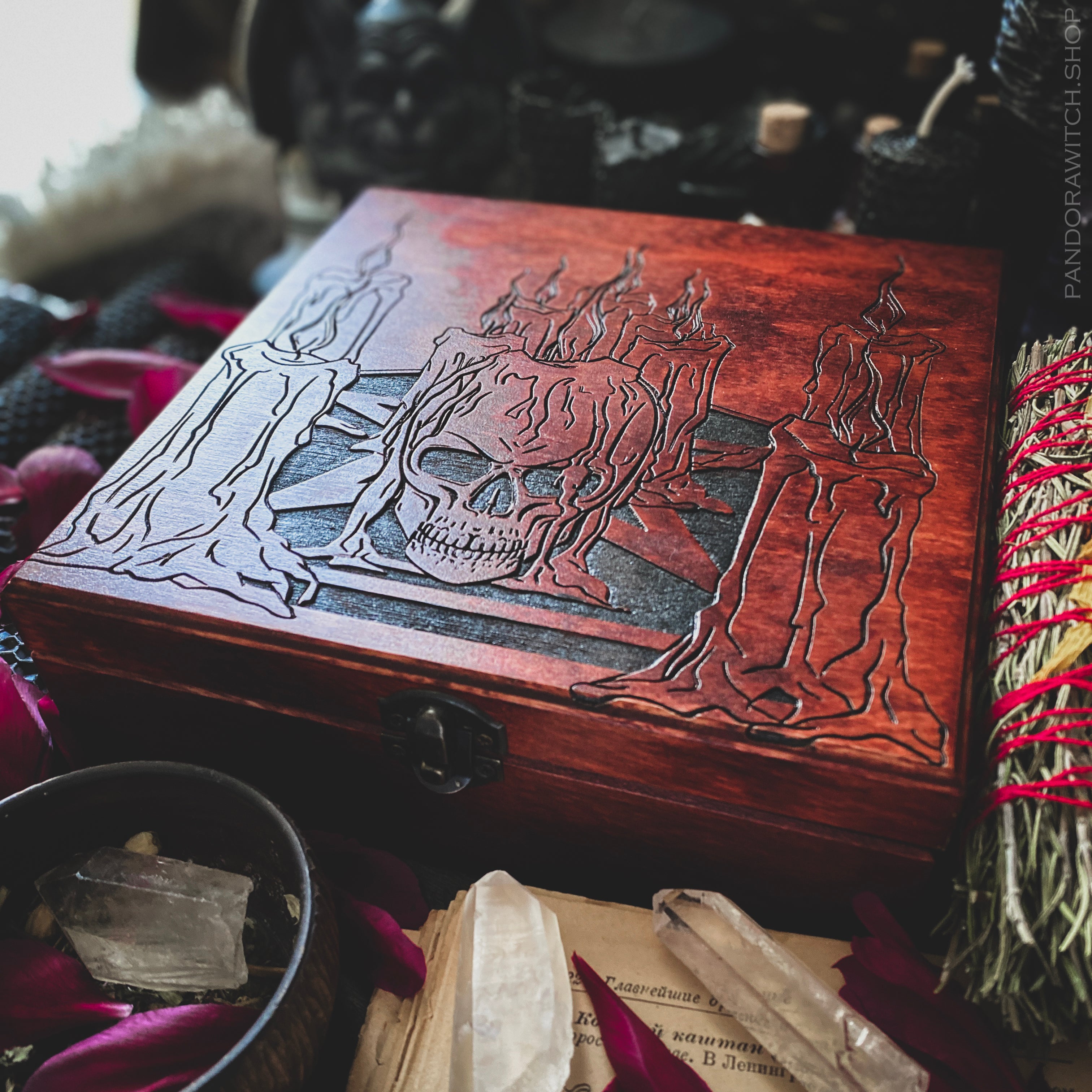 Box with sections - Ritual