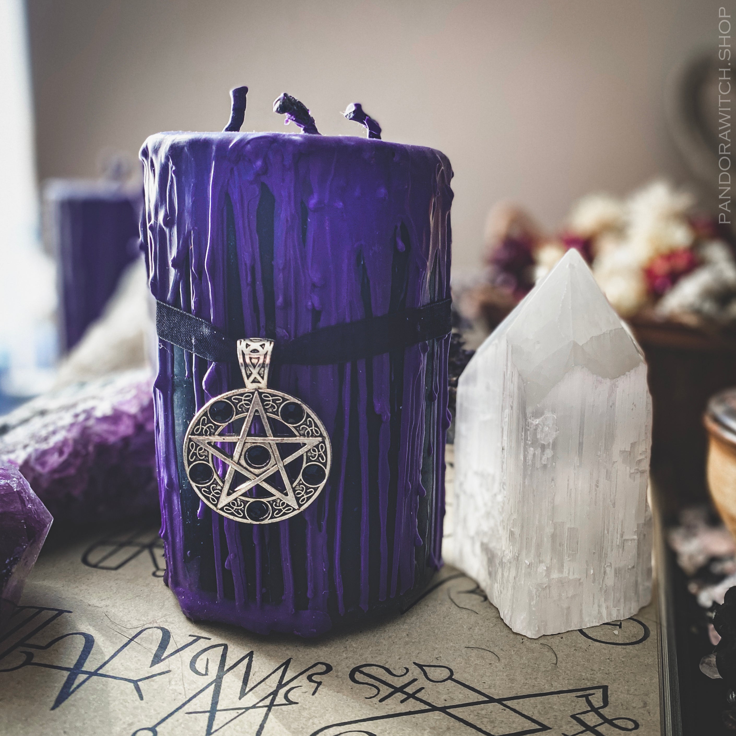 Gothika Twilight - Beeswax candle