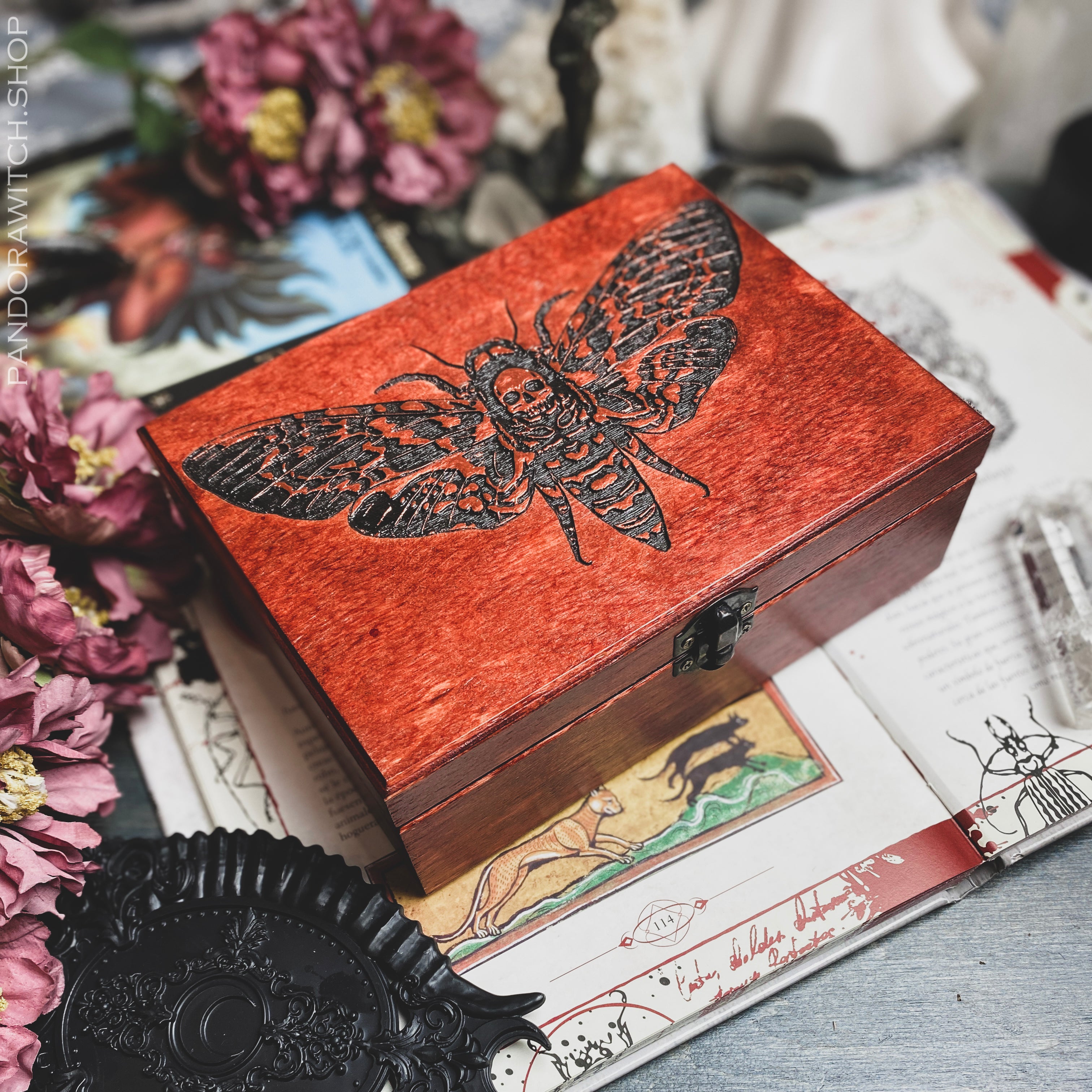 Box - Сopper Death's head moth