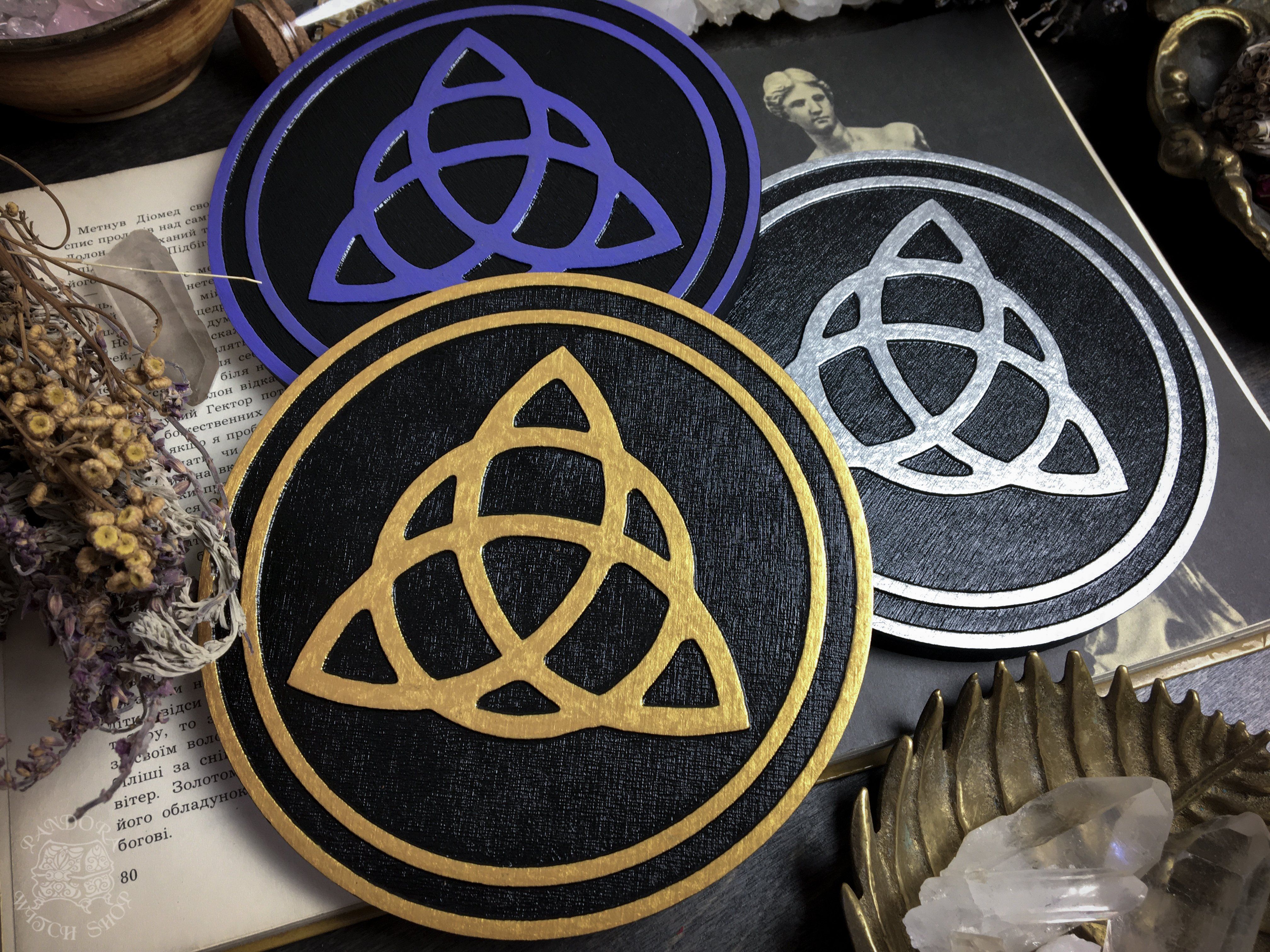 Altar pentacle - Triquetra - Color