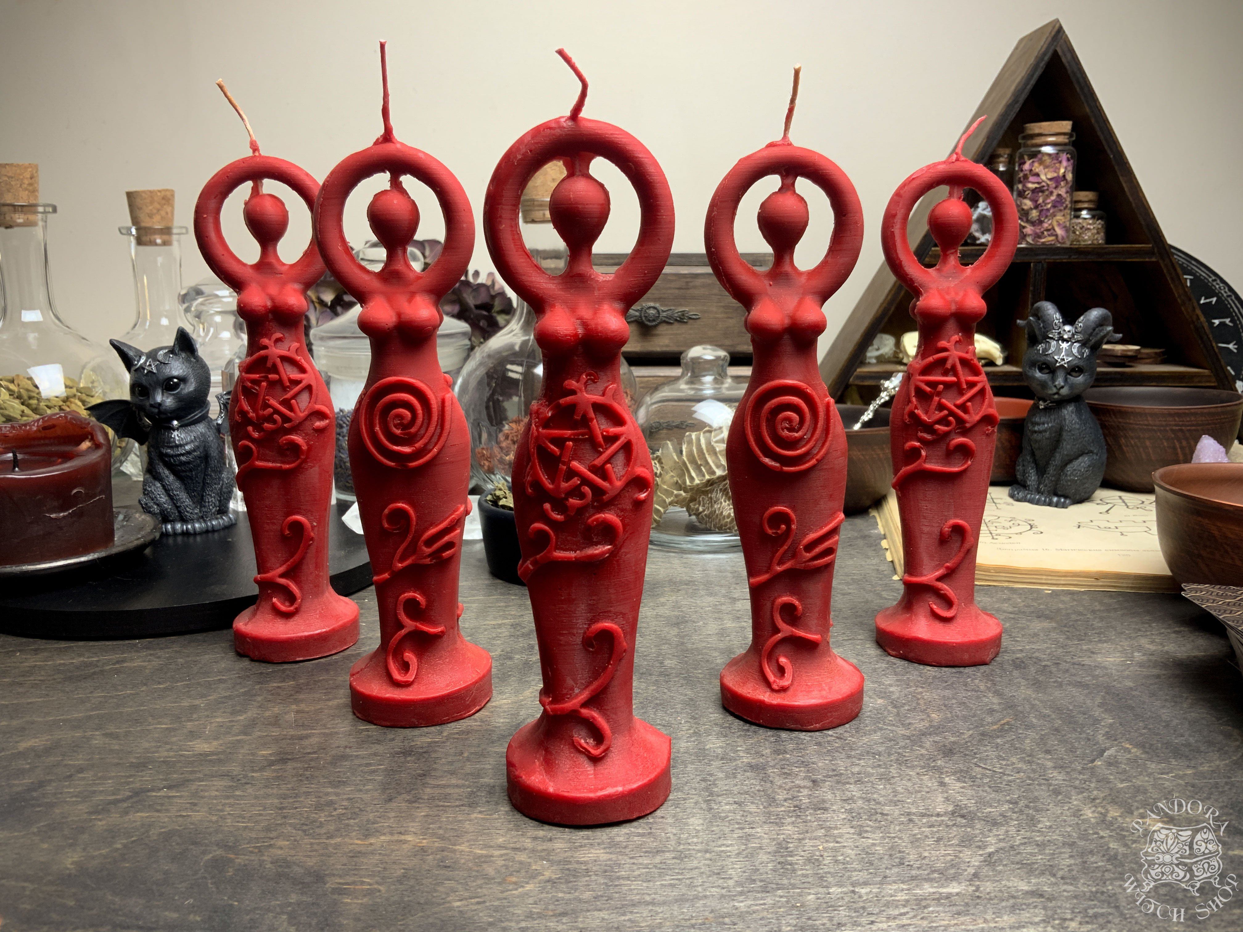 Goddess of Passion - beeswax candle