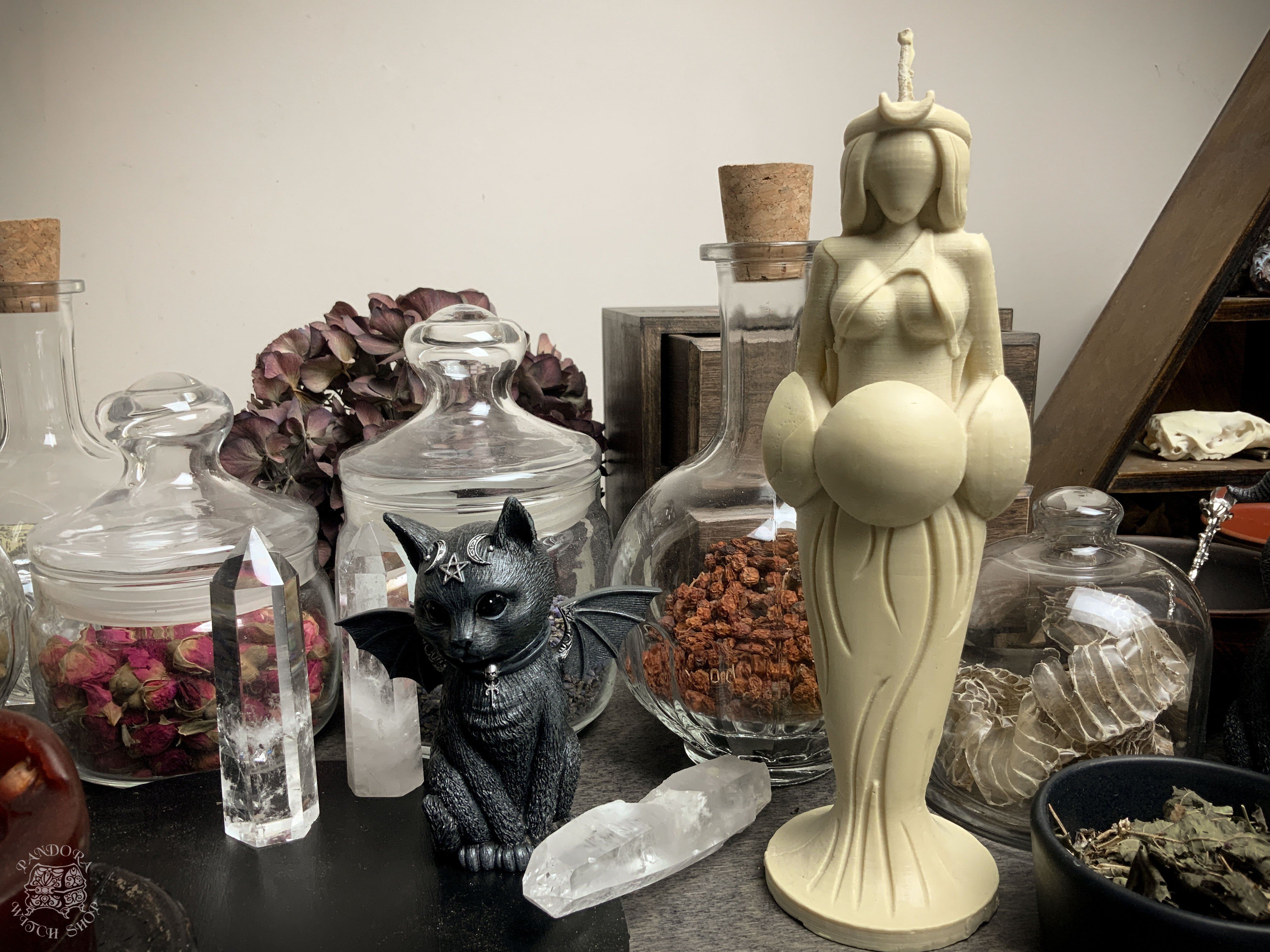 Great Goddess of Harmony - beeswax candle