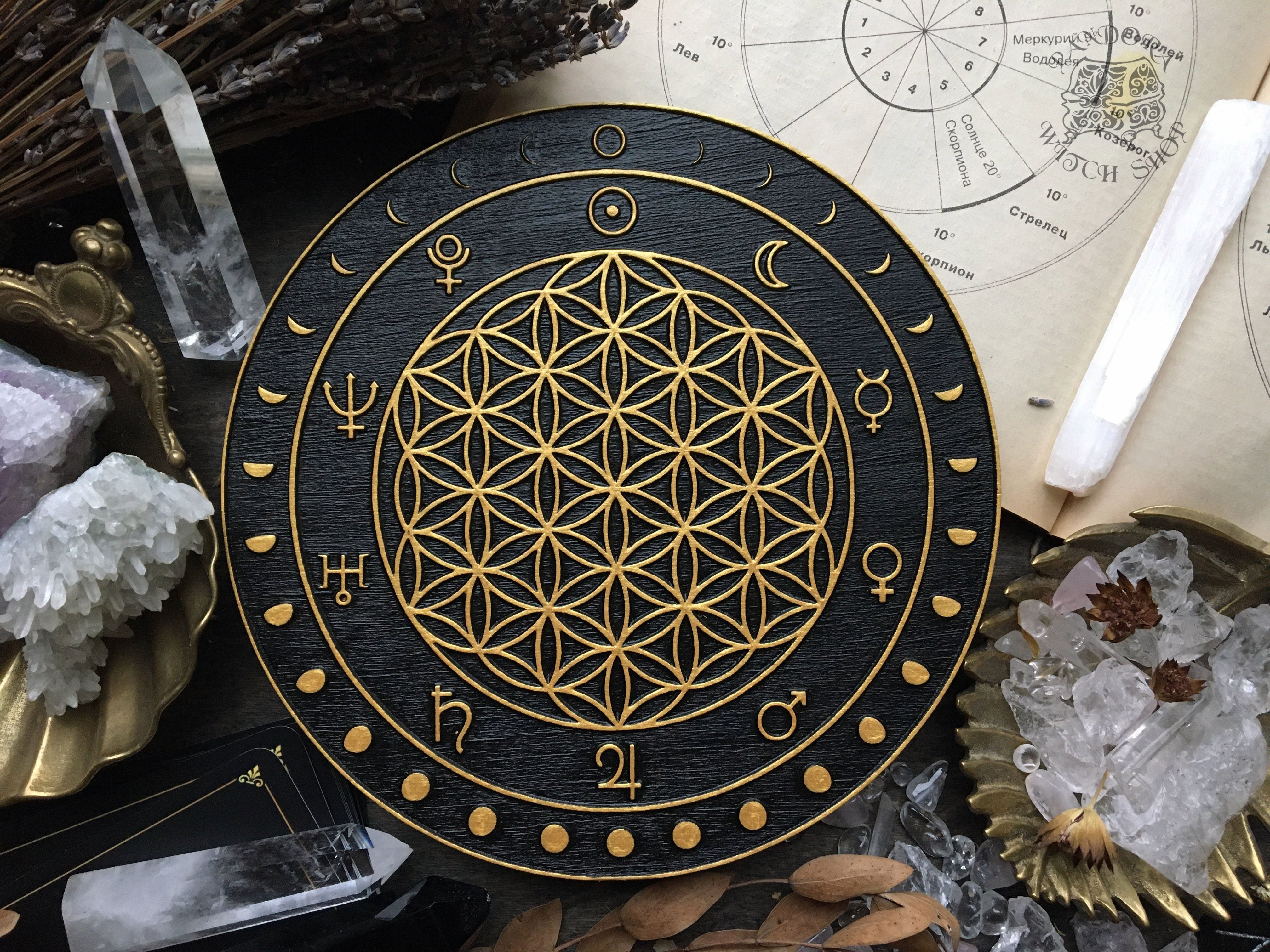 Crystal Grid - Moon Flower of Life - Black\Gold