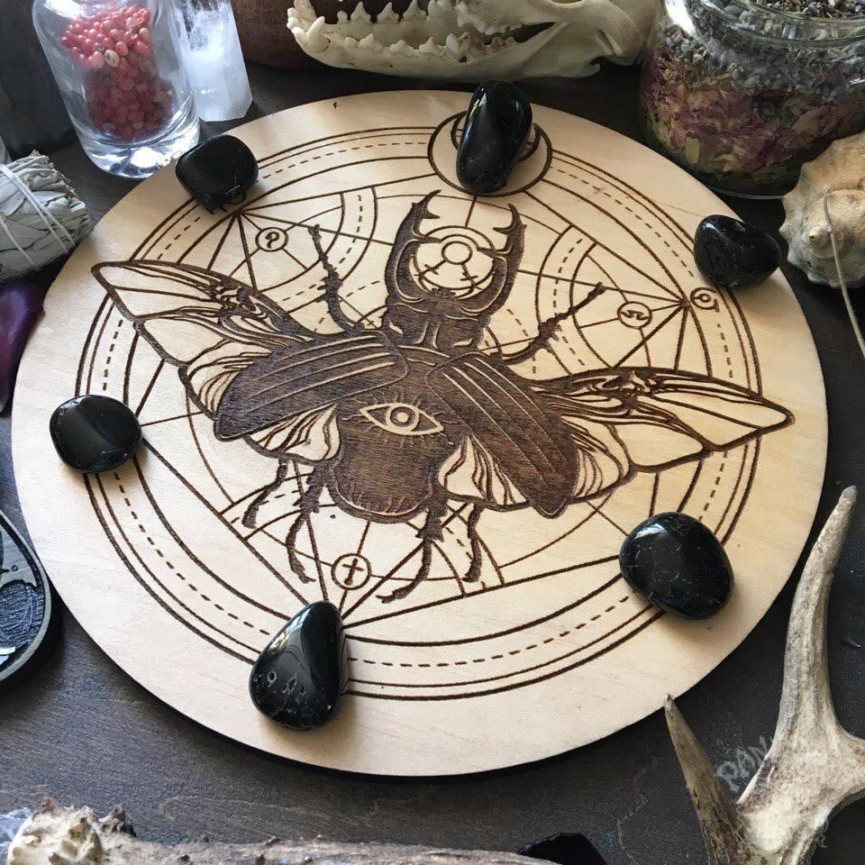 Magic Beetle - Altar Pentacle - Natural