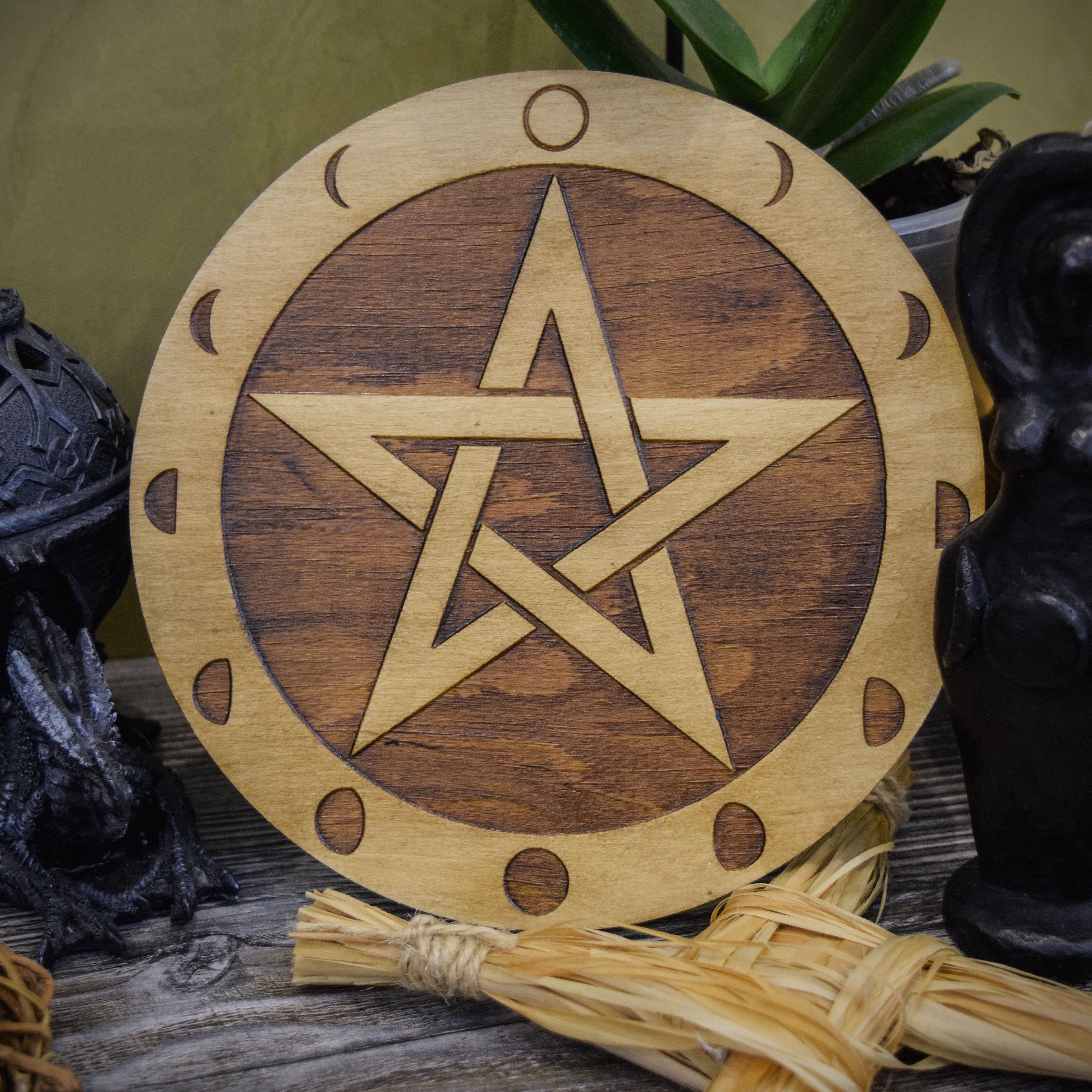 Pentagram And Moon Circle - Altar Pentacle