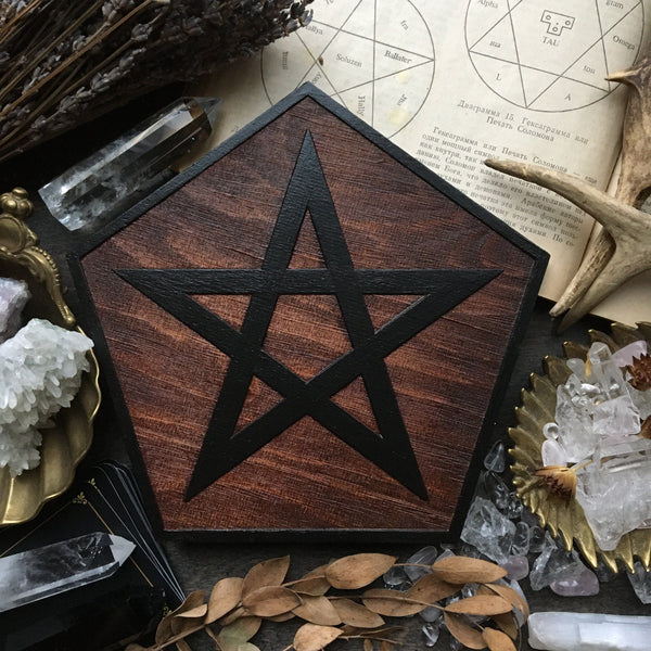 Pentagram rhombus - Altar pentacle - Red wood\Black
