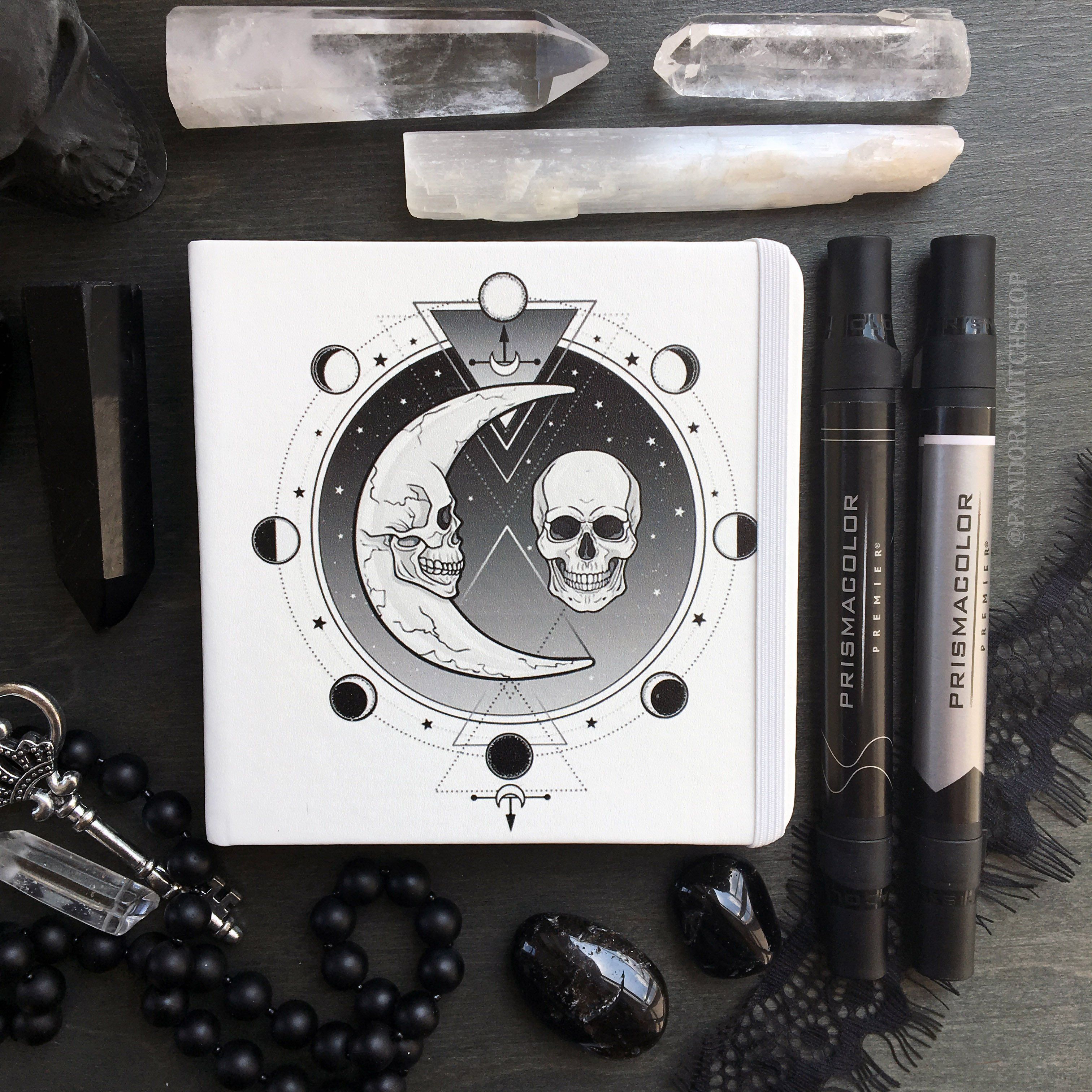 Sketchbook - Sketchbook - Moon Skull White