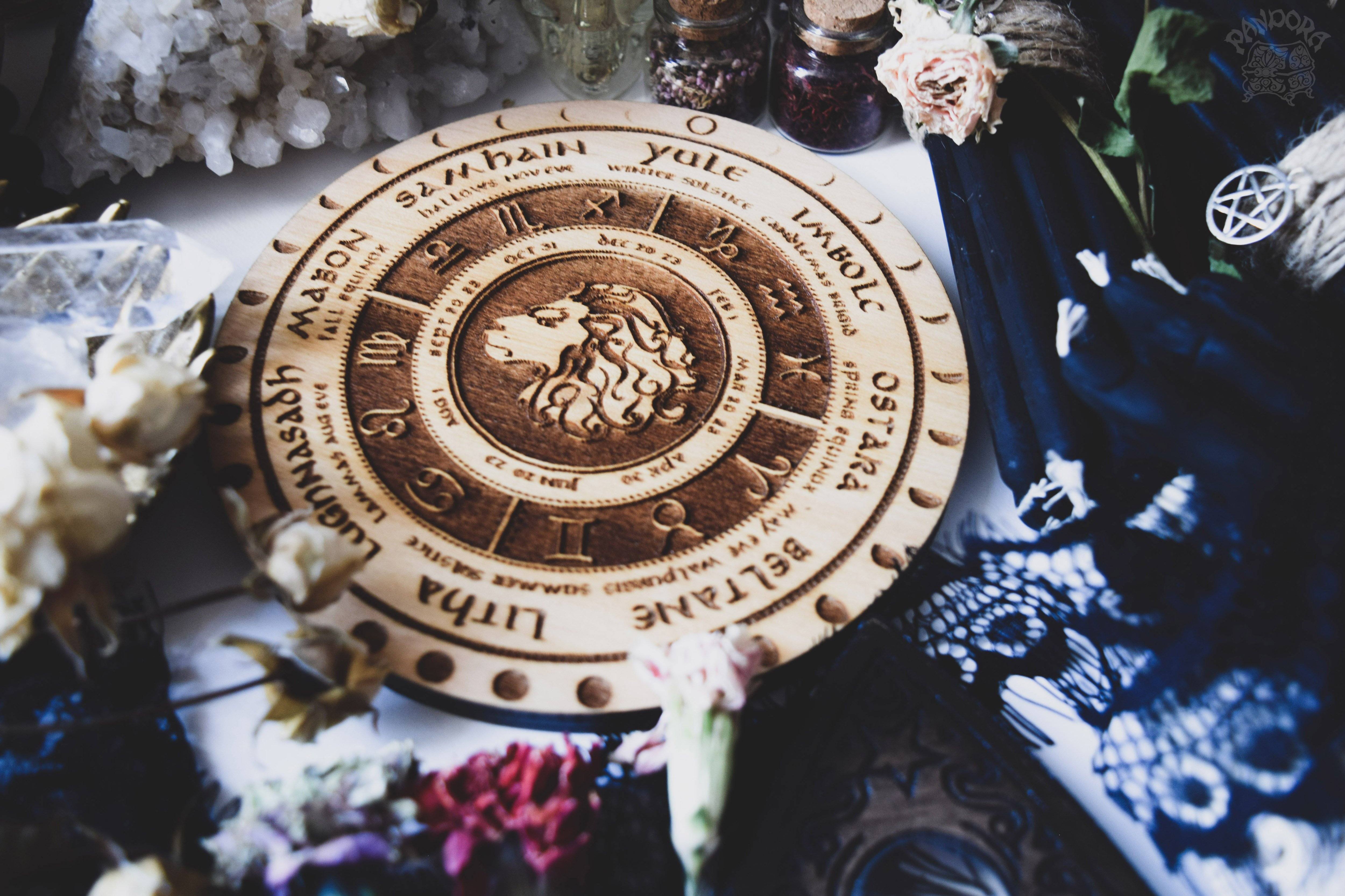 Wheel of the Year - Zodiac - Natural