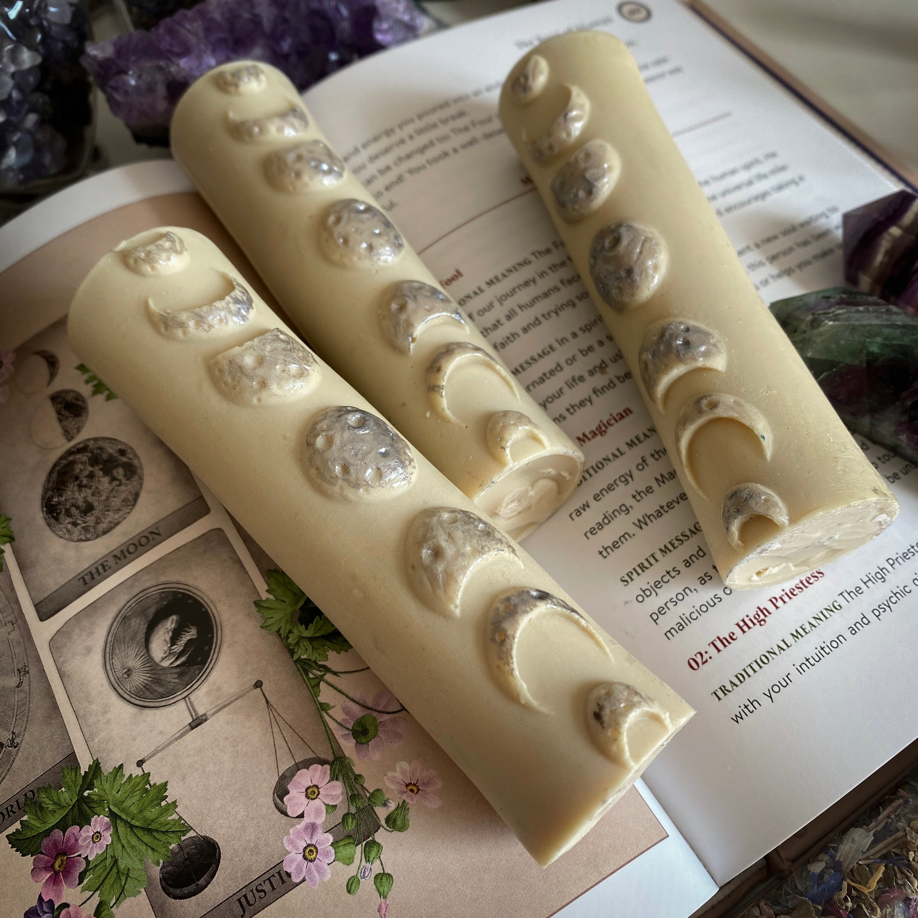 Moon Cycle - White - Beeswax candle