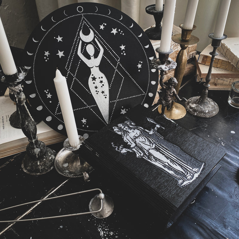 Goddess - Altar pentacle