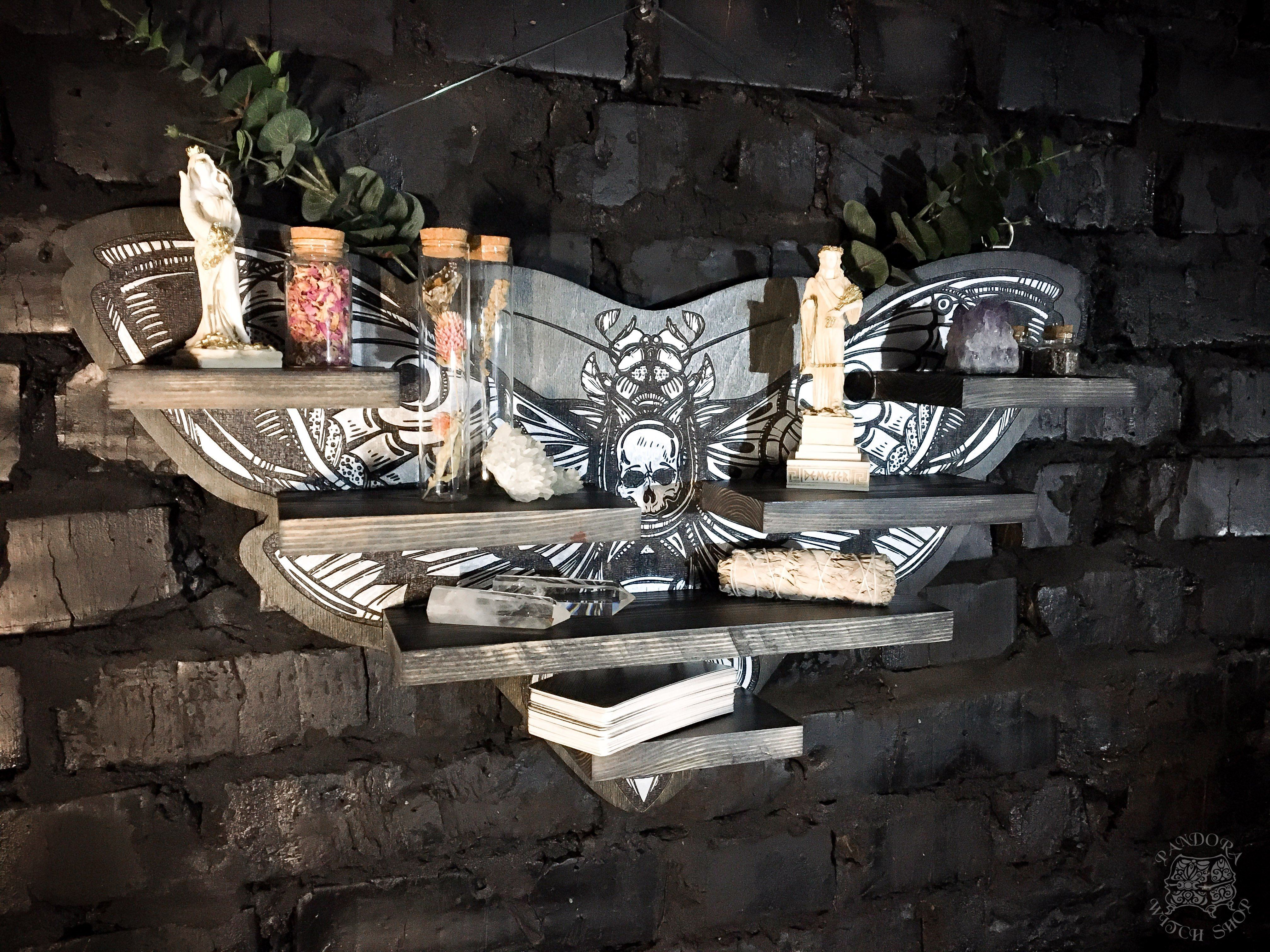 Shelf - SILVER DEATH'S HEAD MOTH - SS