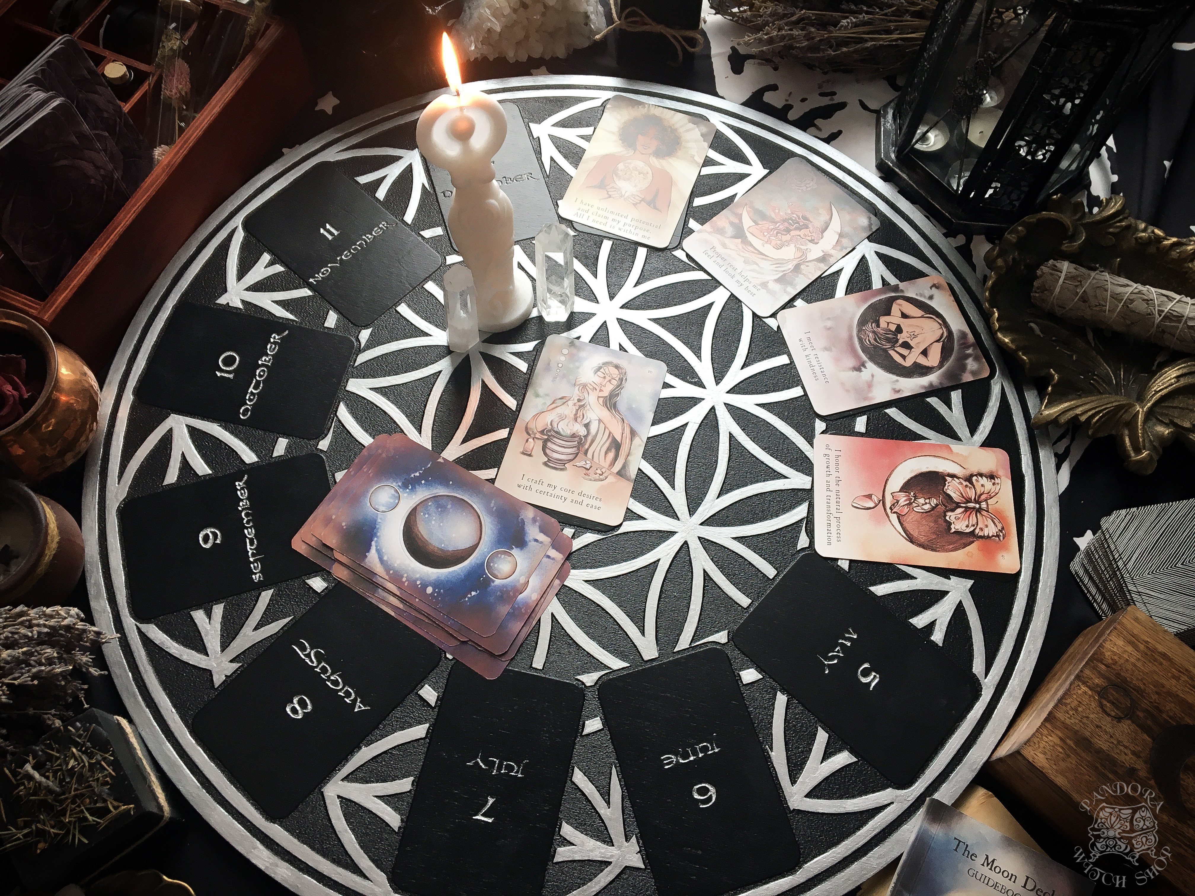 Tarot Spread Board Wheel of the Year - Black and Silver - SS