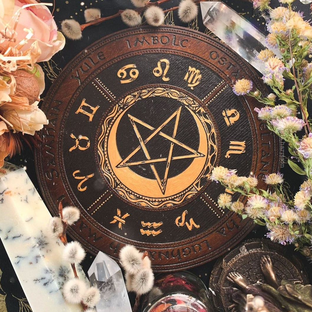 Wheel of the Year - PentaMoon - Dark\Gold