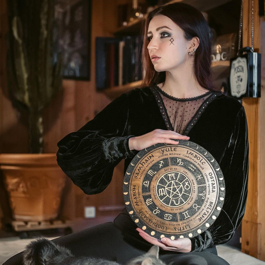 Wheel of the Year - Symbols - Dark\Gold