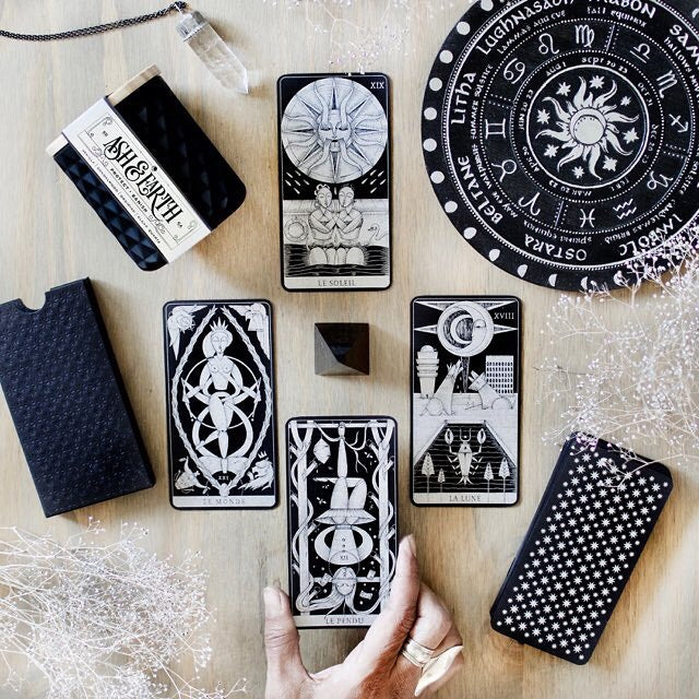 Wheel of the Year - Sun and Moon - Black\Silver