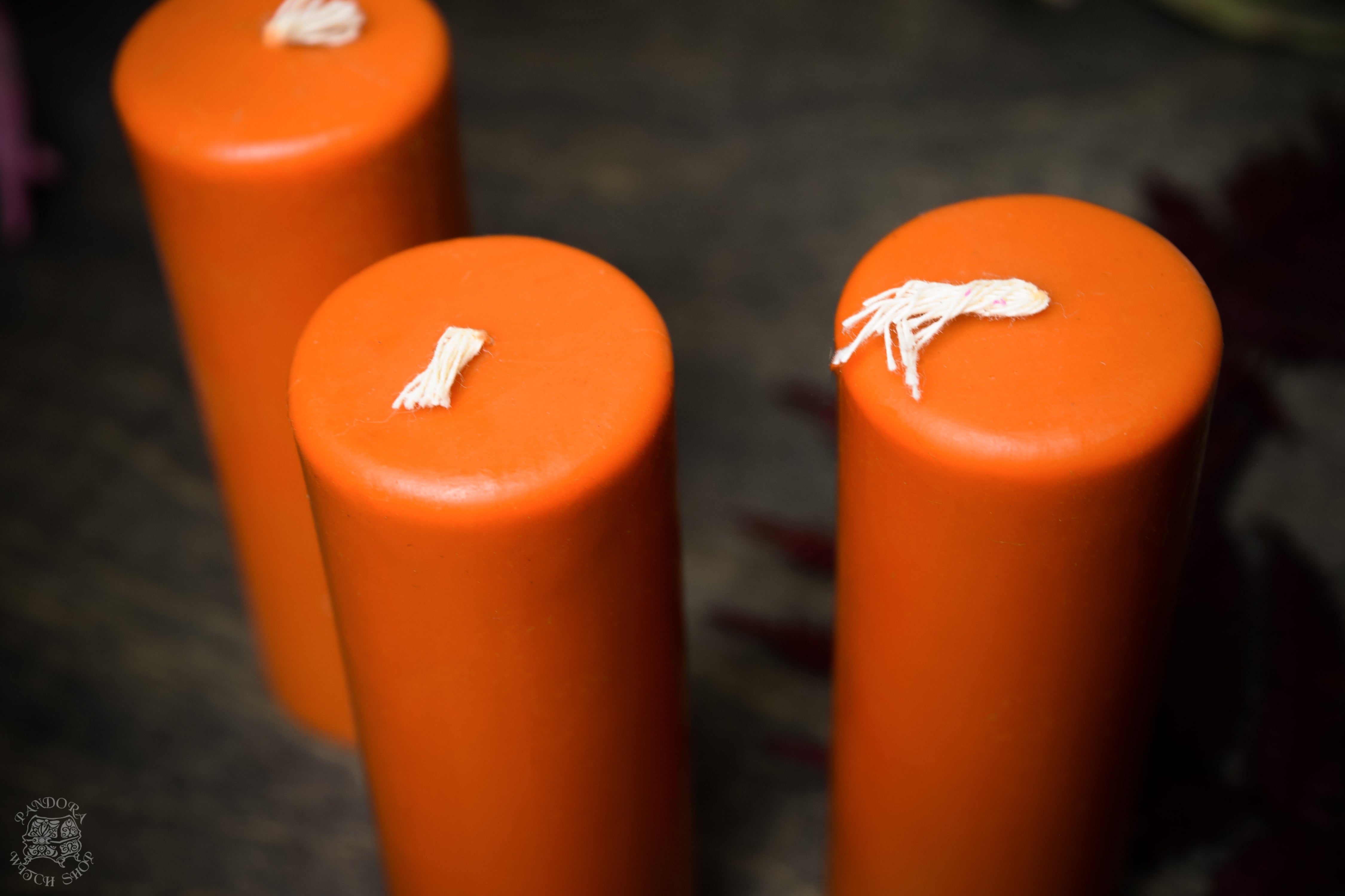 Orange cylinder - Beeswax candle