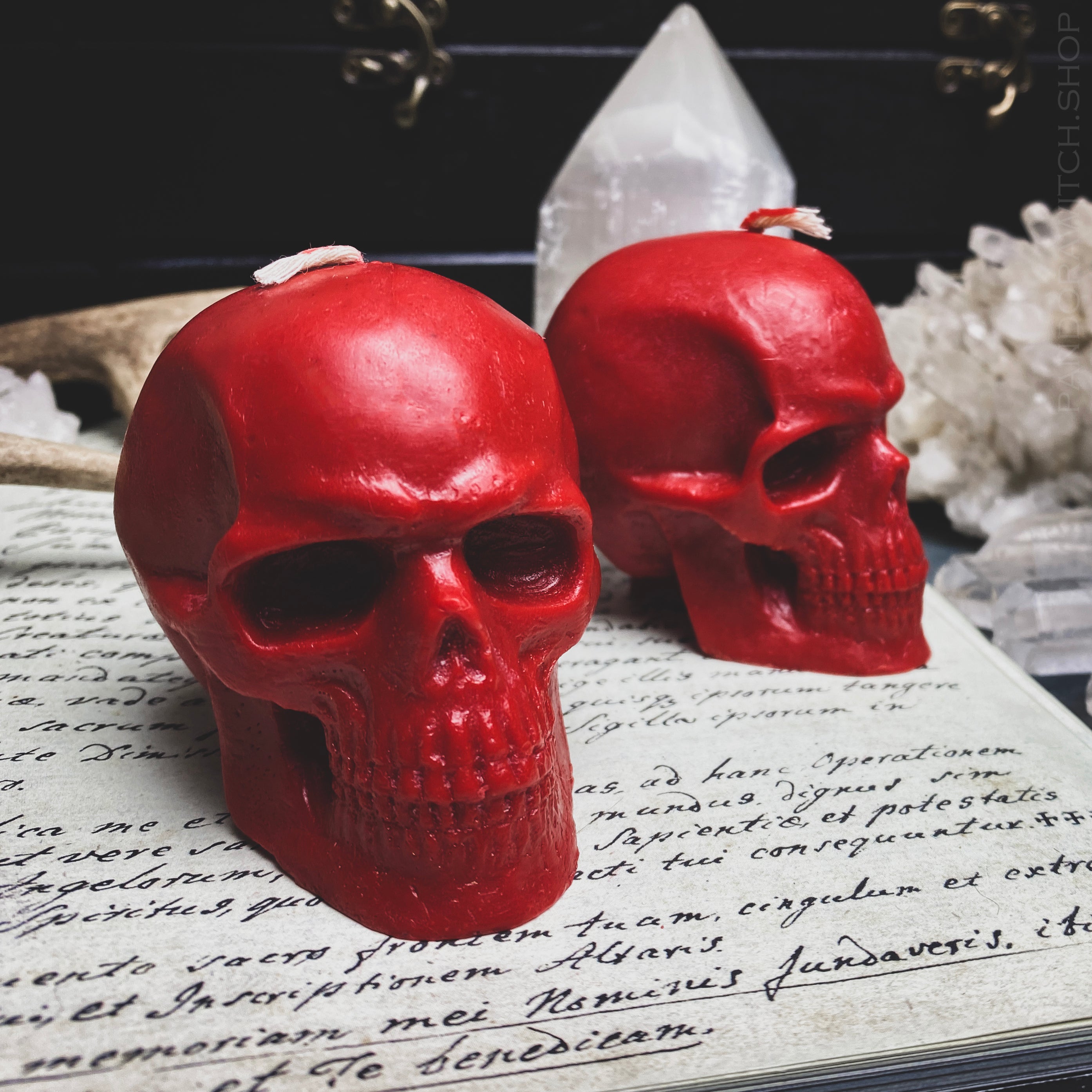 Red skull - Beeswax candle