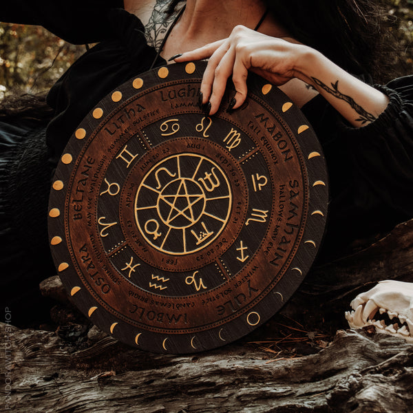 Wheel of the Year - Symbols - Dark\Gold