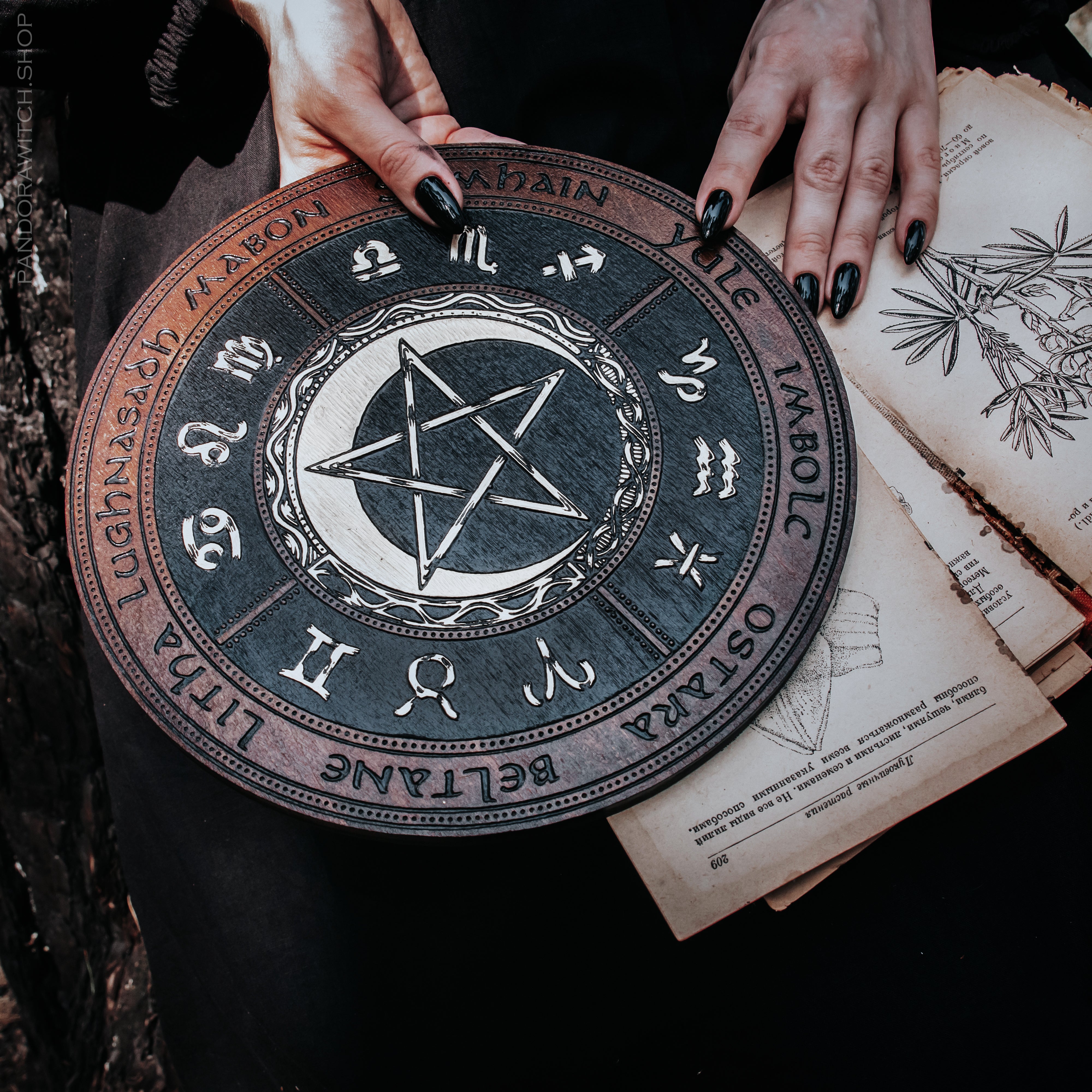 Wheel of the Year - PentaMoon - Dark\Silver