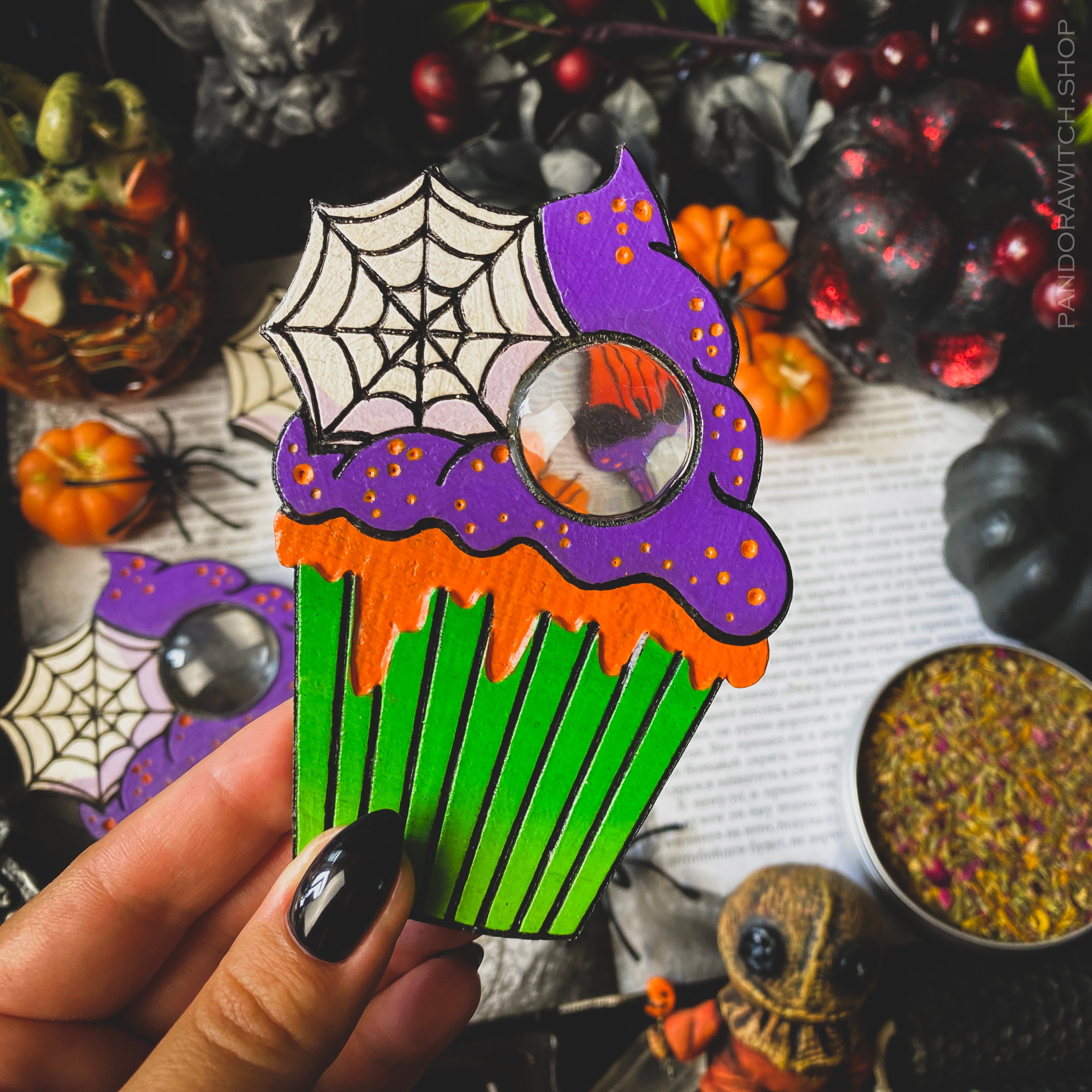 Planchette - Trick'r Treat - Spider Web Cake