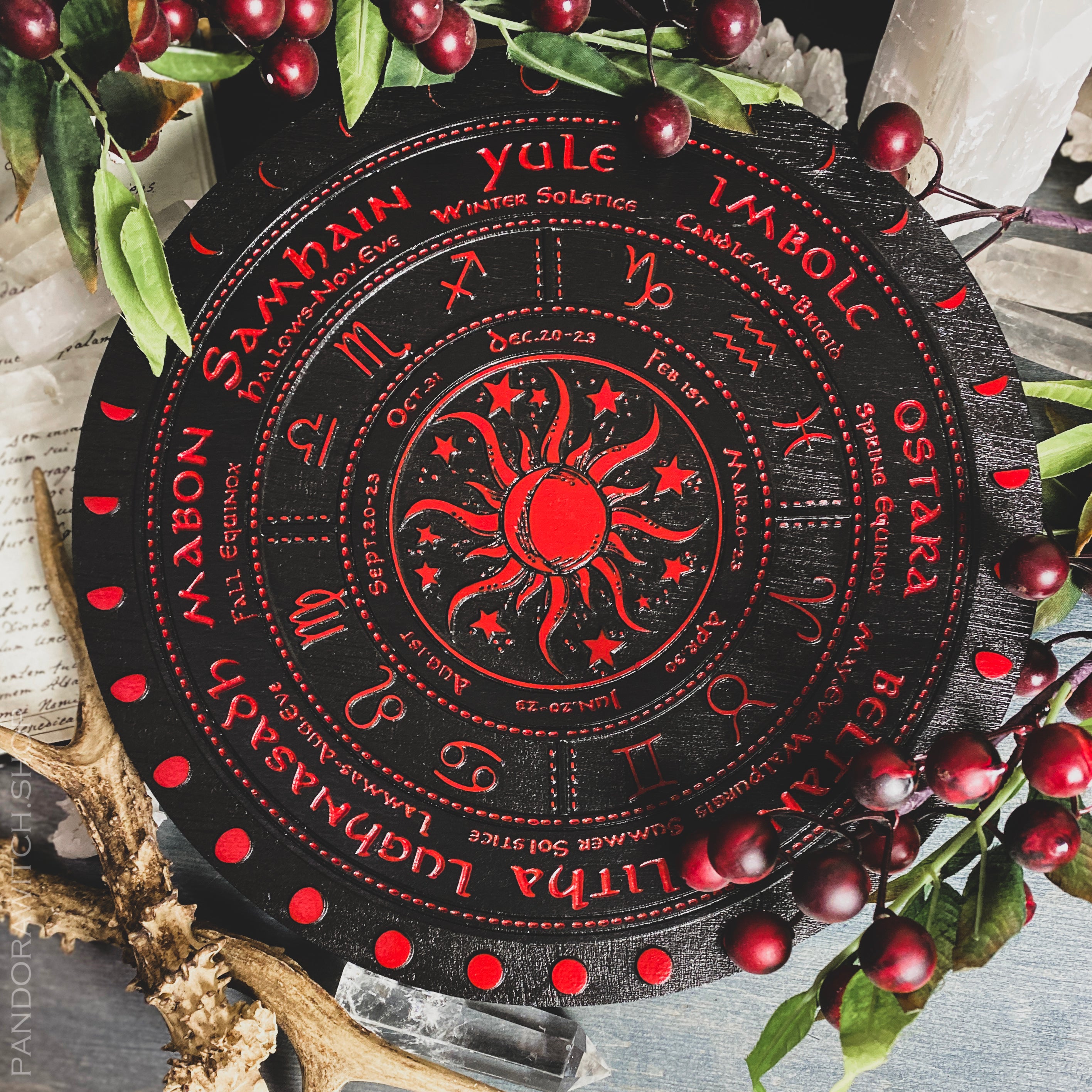 Wheel of the Year - Sun and Moon - Black\Red