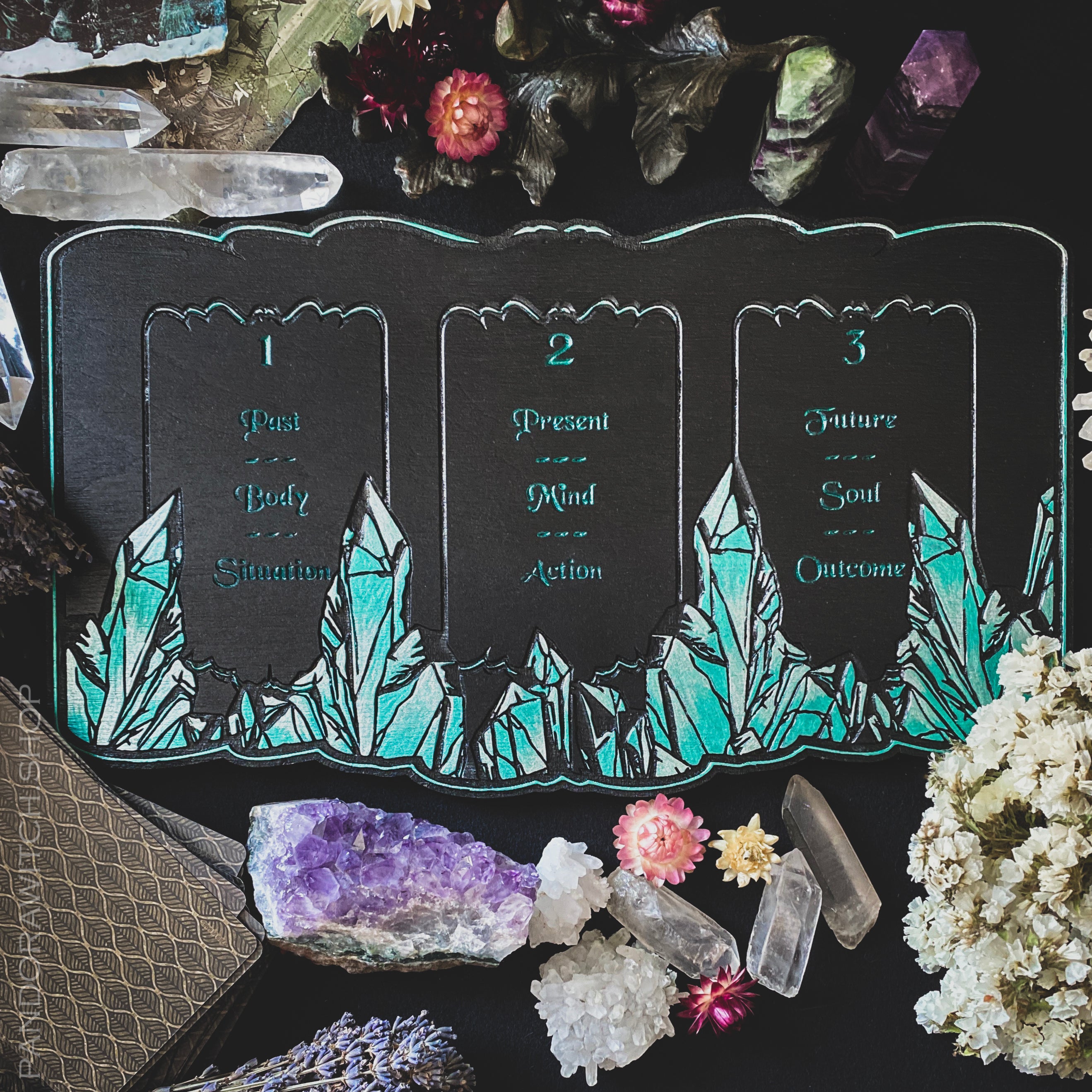 Tarot Board Three Card Spread - Emerald Crystals