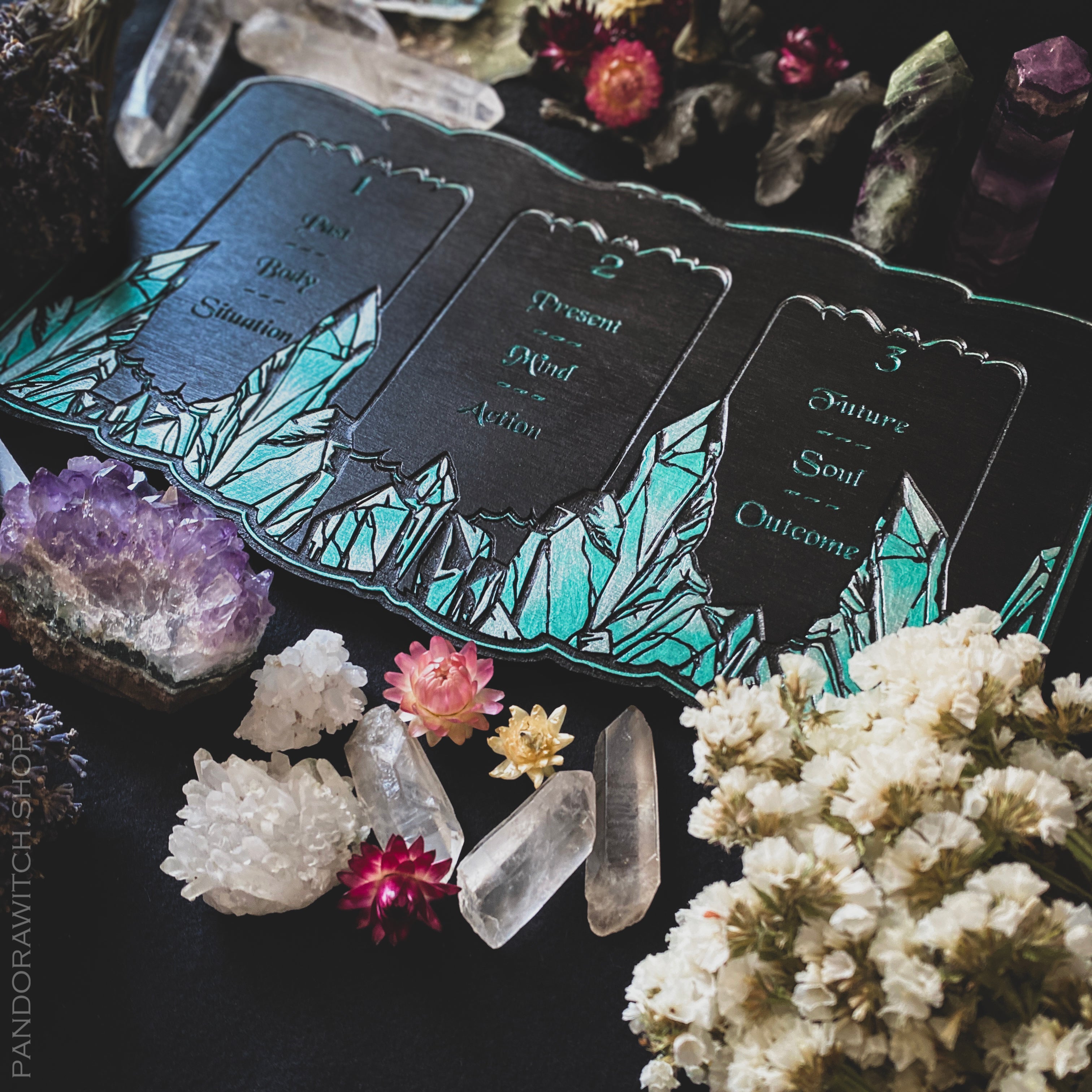 Tarot Board Three Card Spread - Emerald Crystals