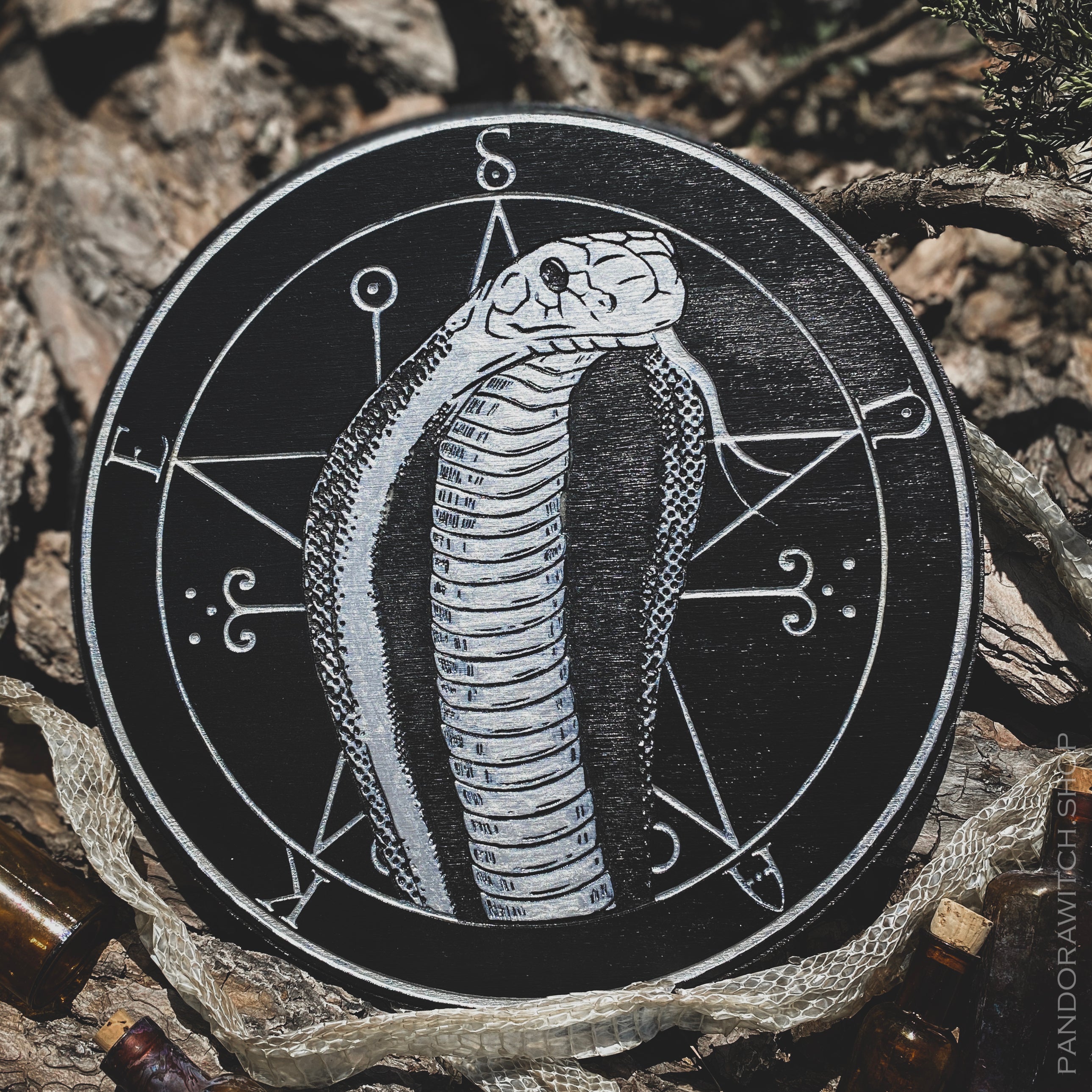 Familiar - Serpent - Silver Cobra