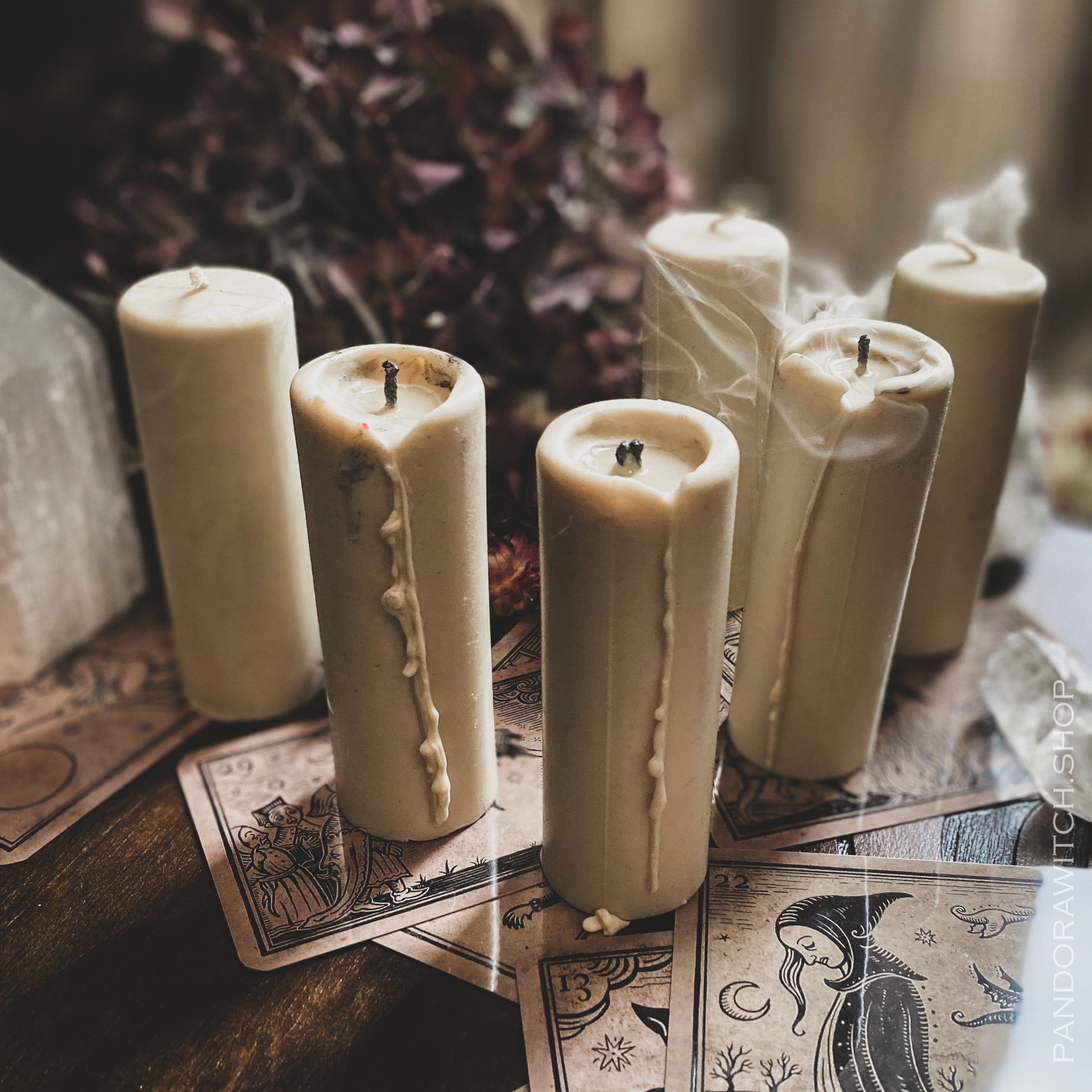 White cylinder - Beeswax candle