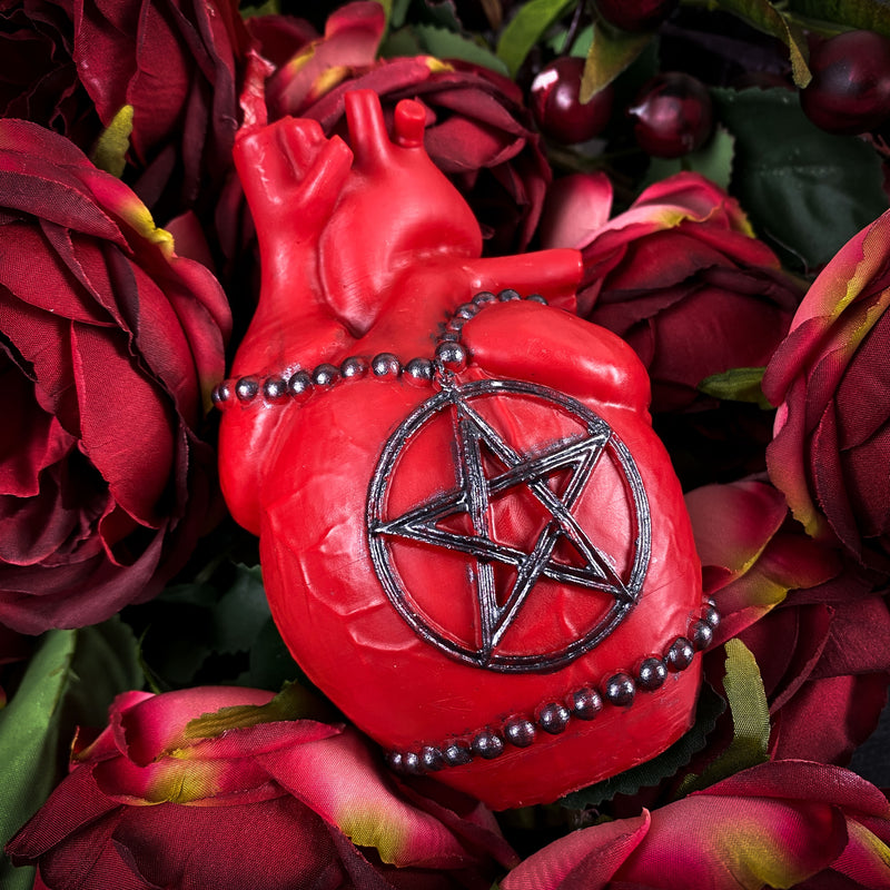 UNHOLY HEART- Beeswax candle – Pandora Witch Shop