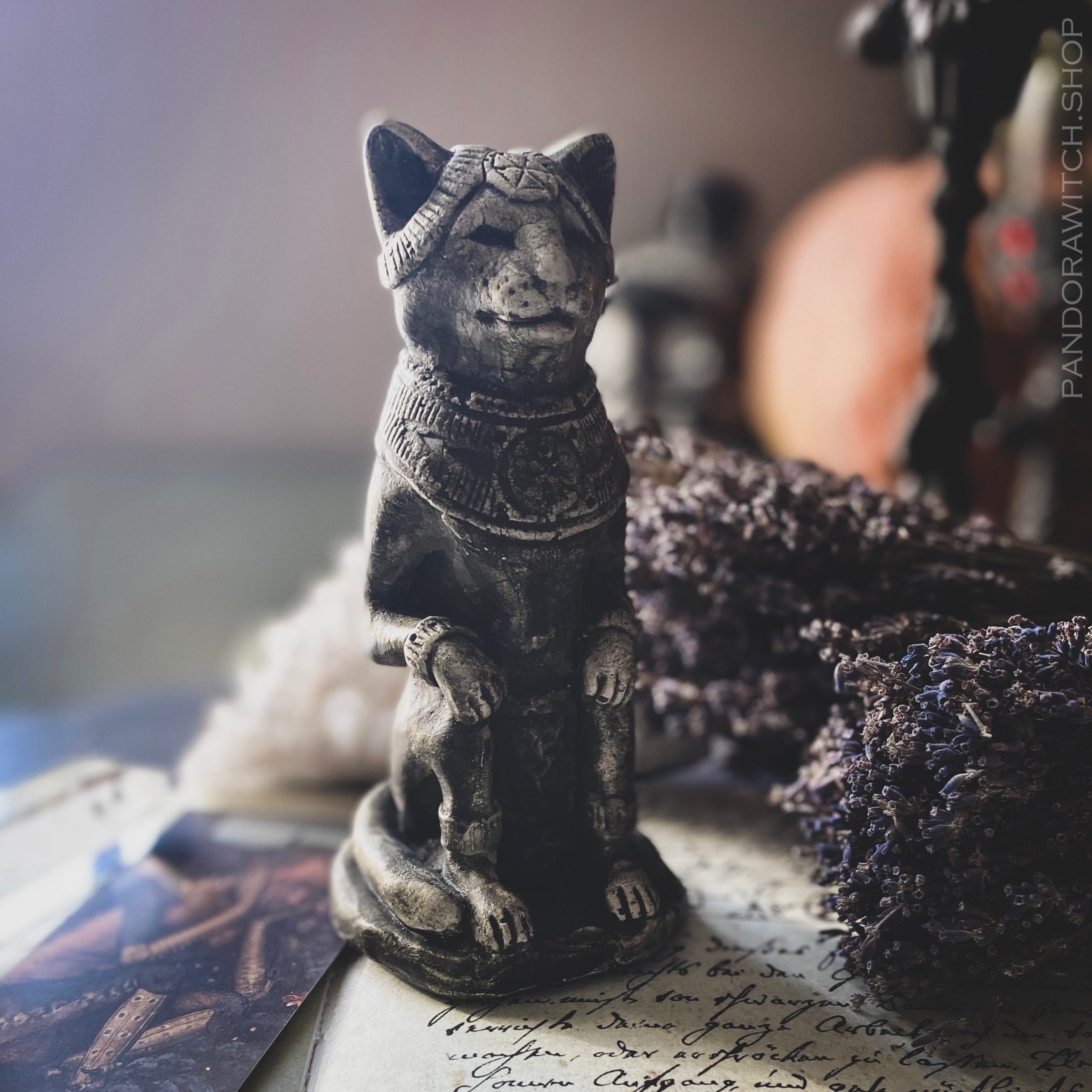 Totem Figure - Ancient Cat