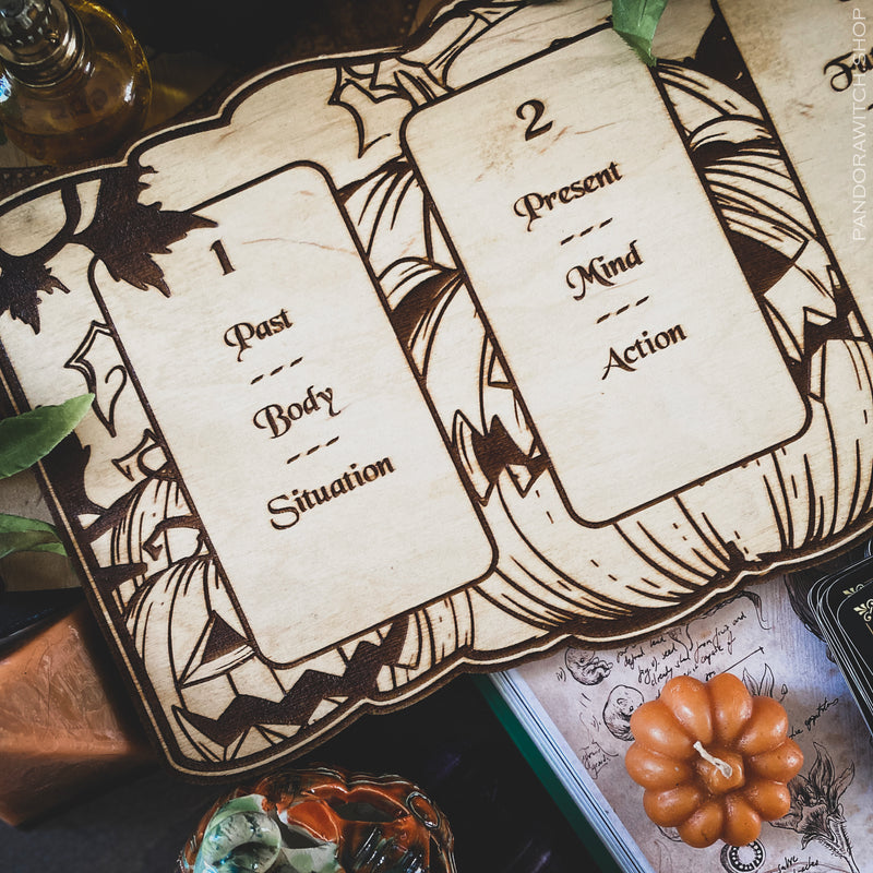 Tarot Board Three Card Spread - Pumpkin Mood - Natural