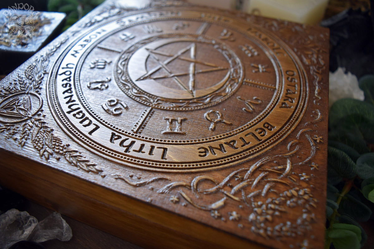 Box - Wheel of the Year PentaMoon - Dark wood