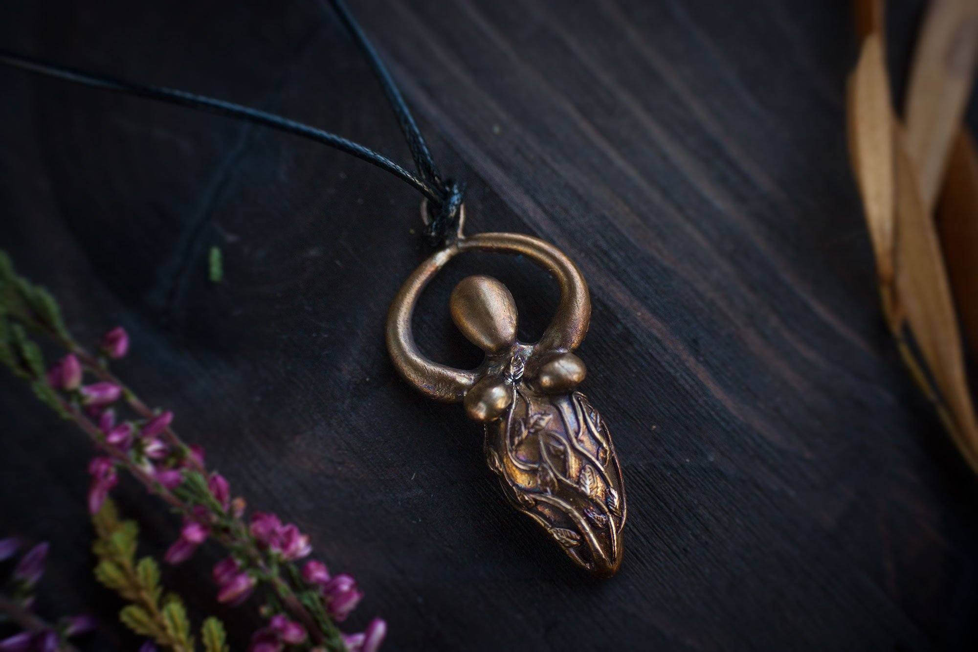 Bronze Pendant "Goddess"